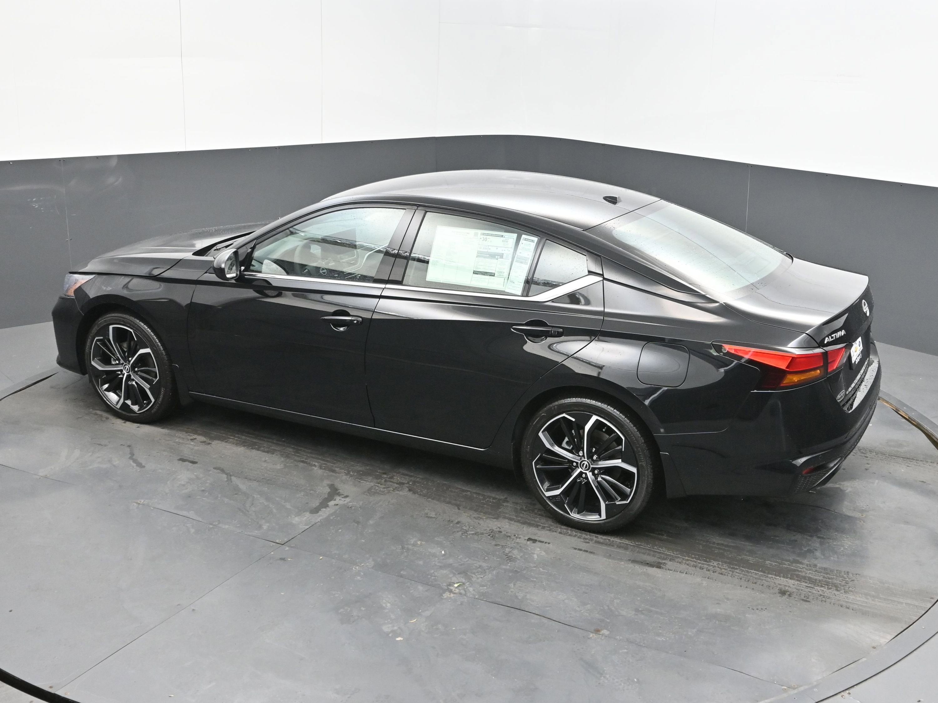 2026 Nissan ALTIMA SR