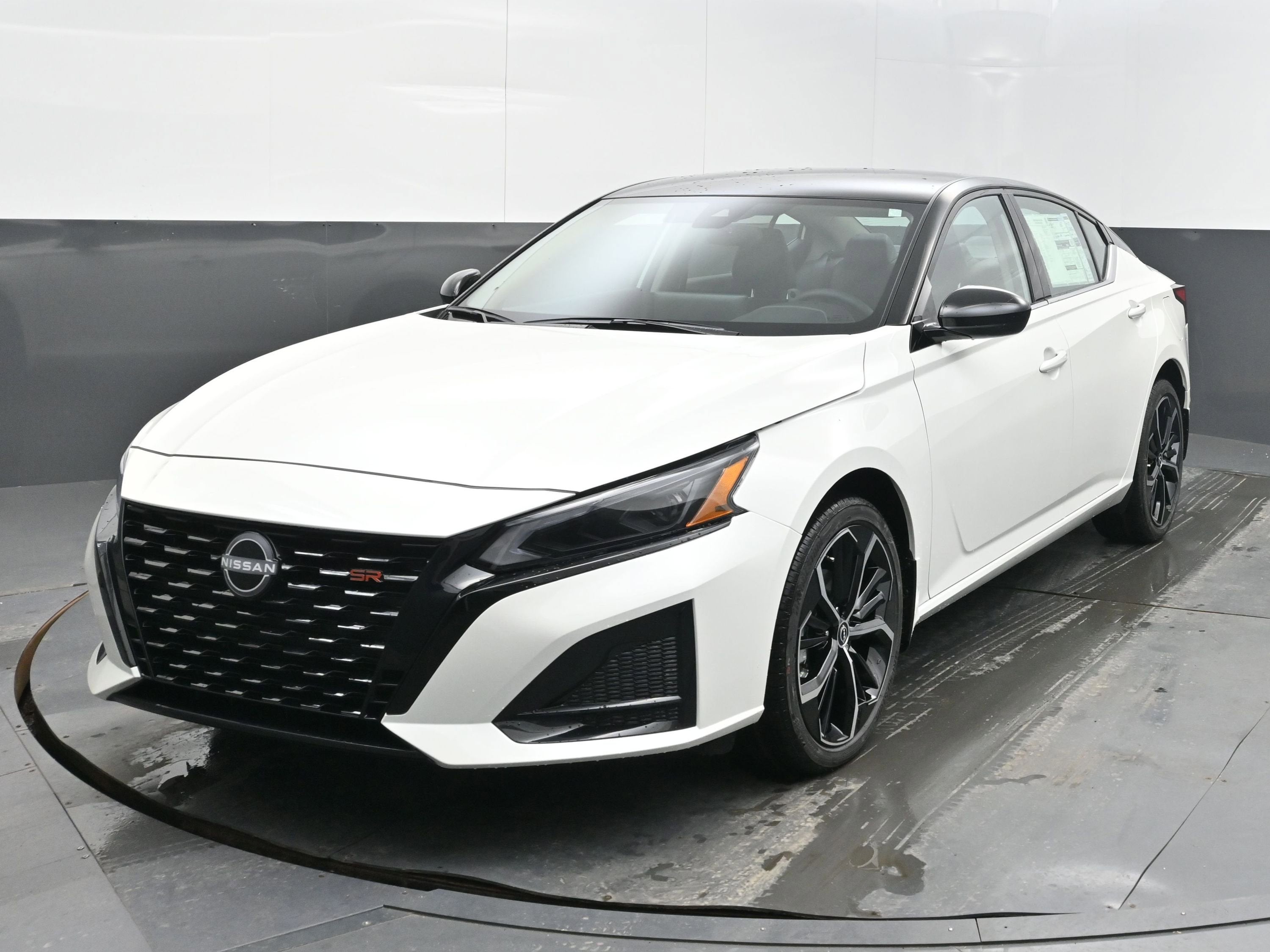 2026 Nissan ALTIMA SR