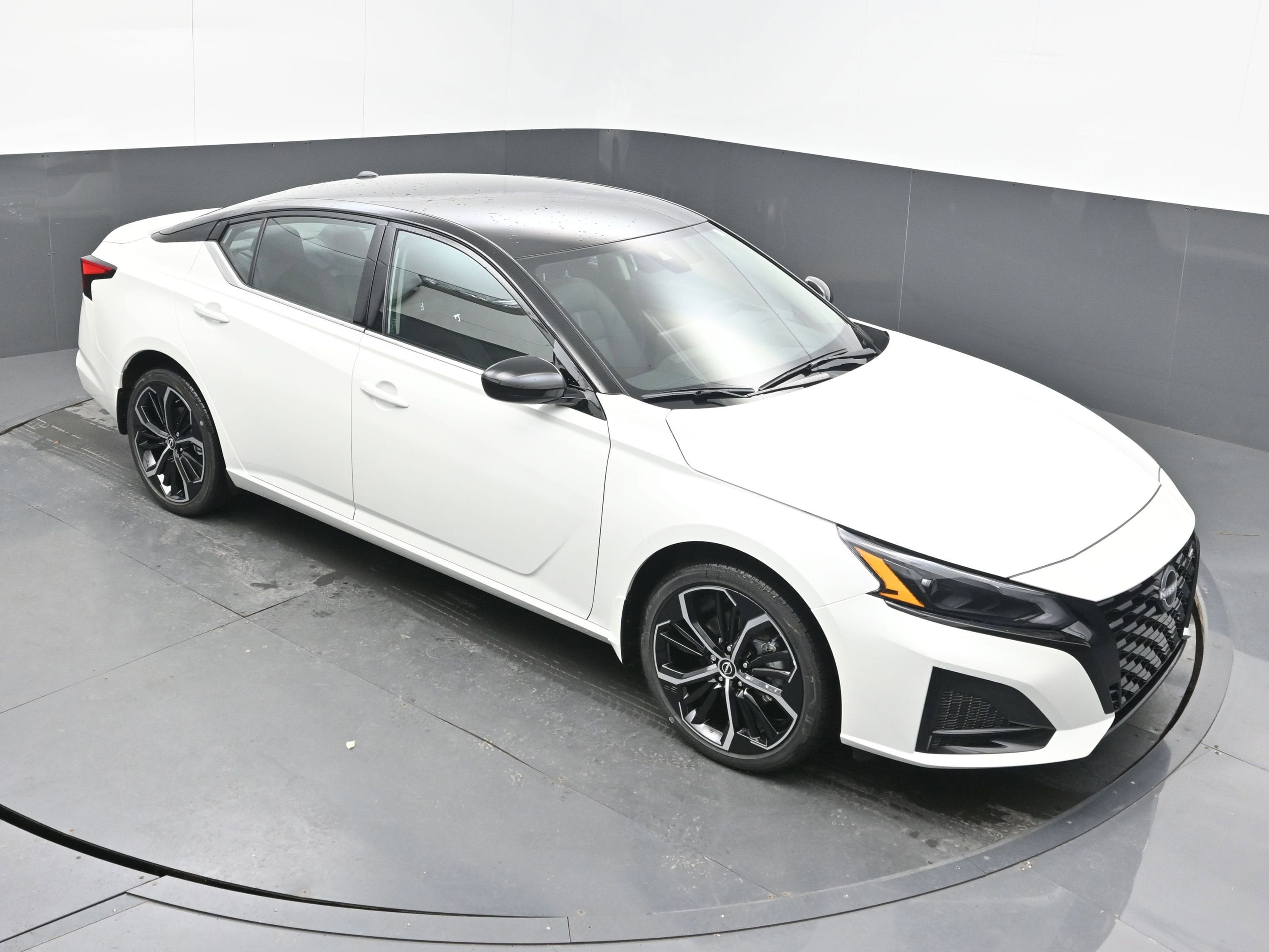 2026 Nissan ALTIMA SR