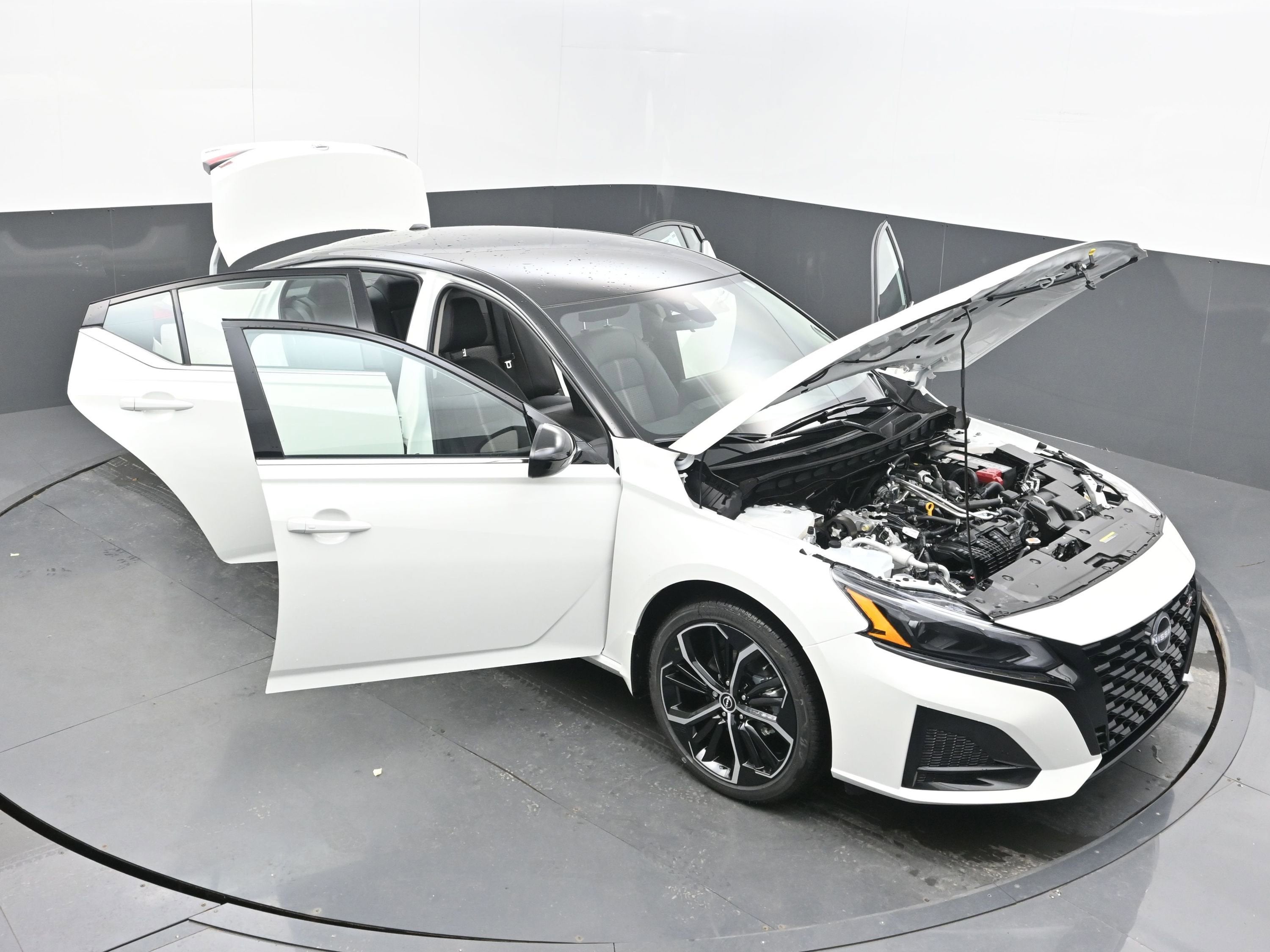 2026 Nissan ALTIMA SR