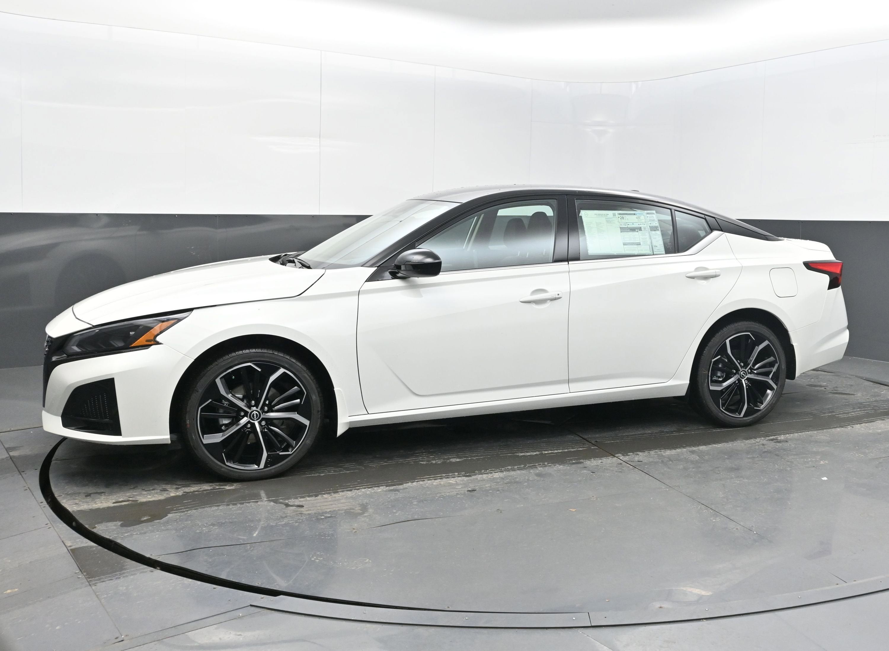 2026 Nissan ALTIMA SR