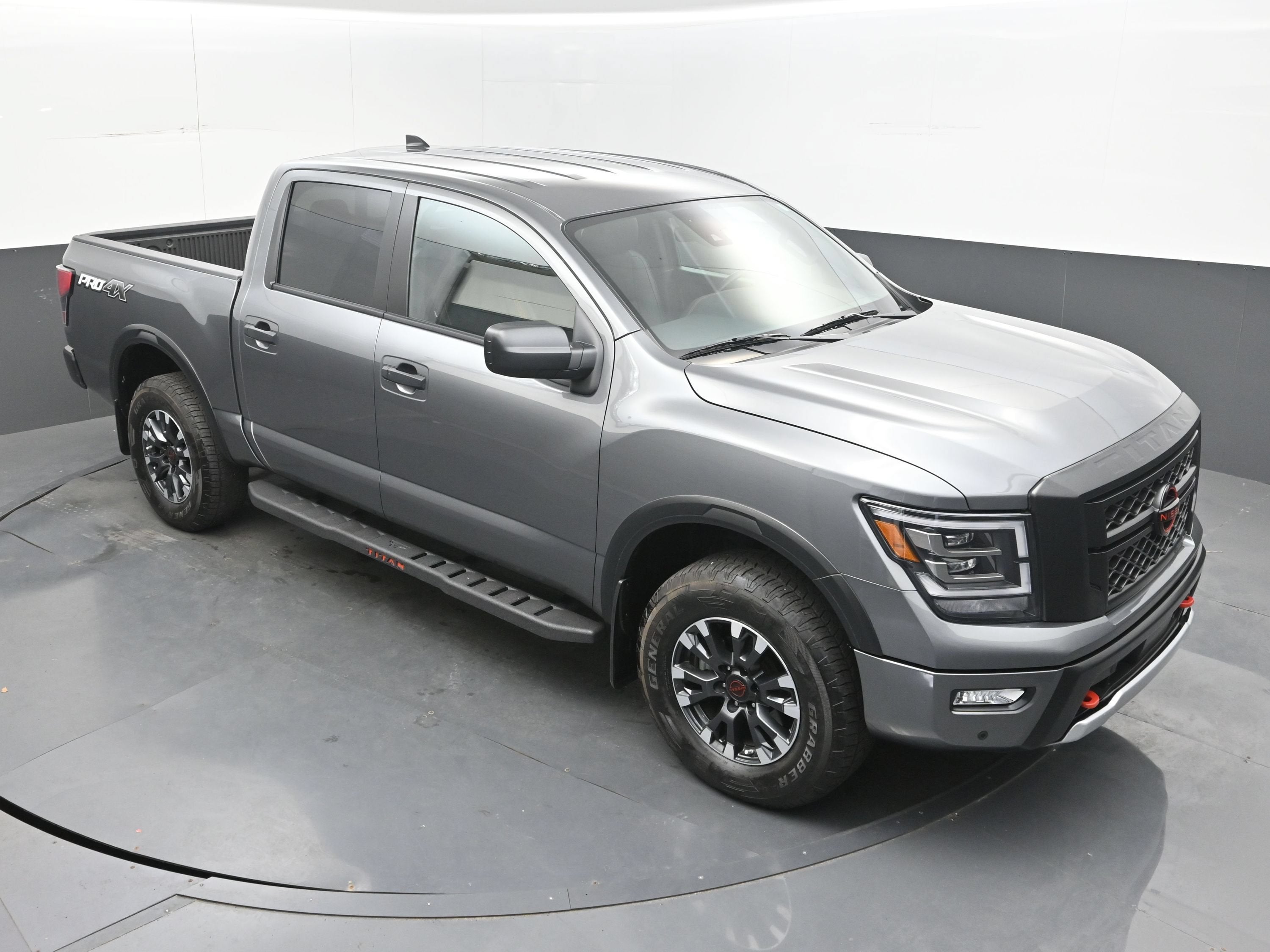 2024 Nissan Titan PRO-4X