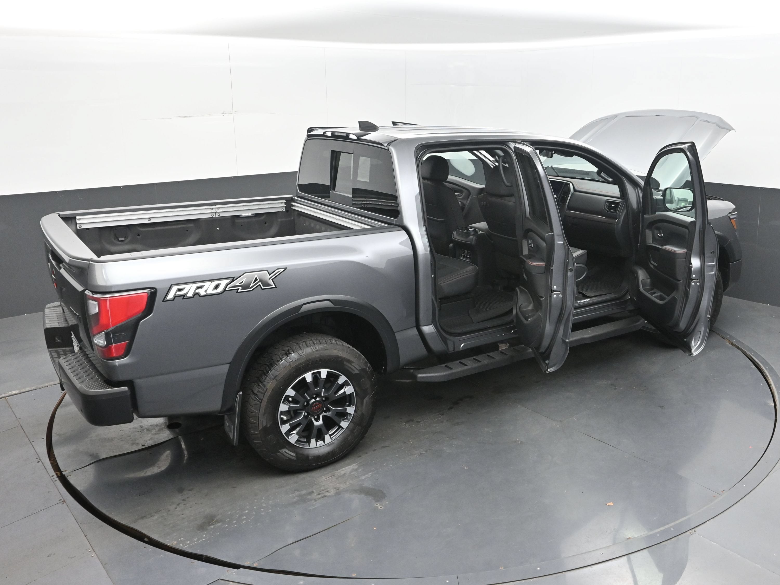 2024 Nissan Titan PRO-4X