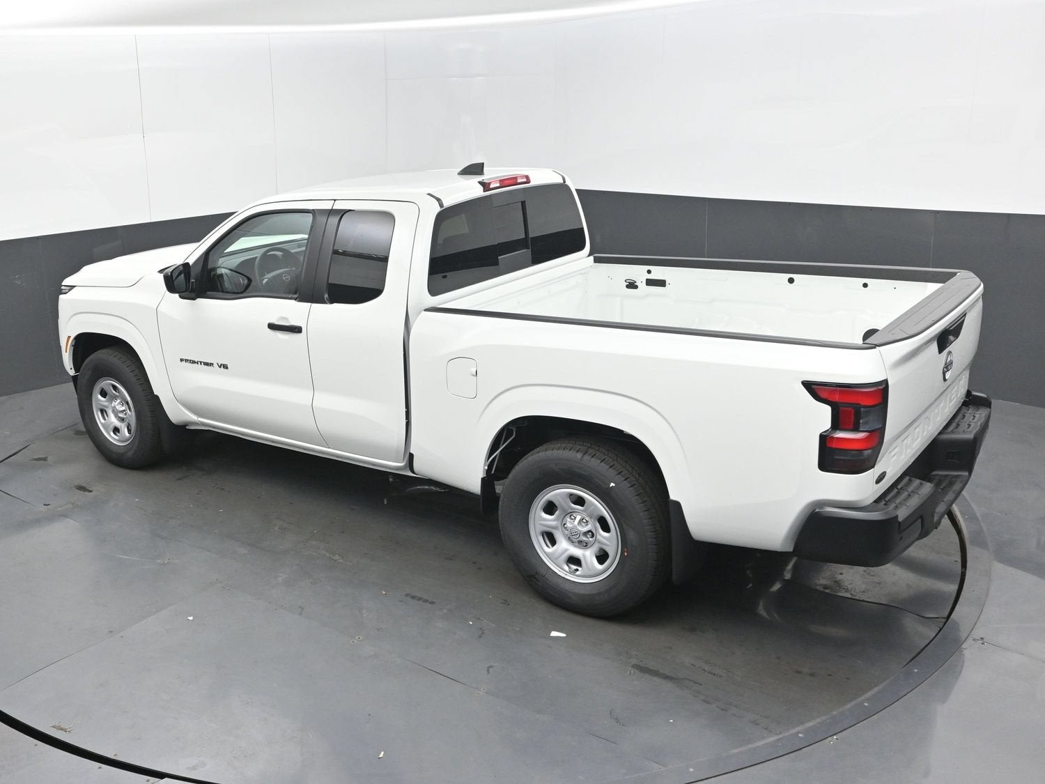 2027 Nissan FRONTIER S