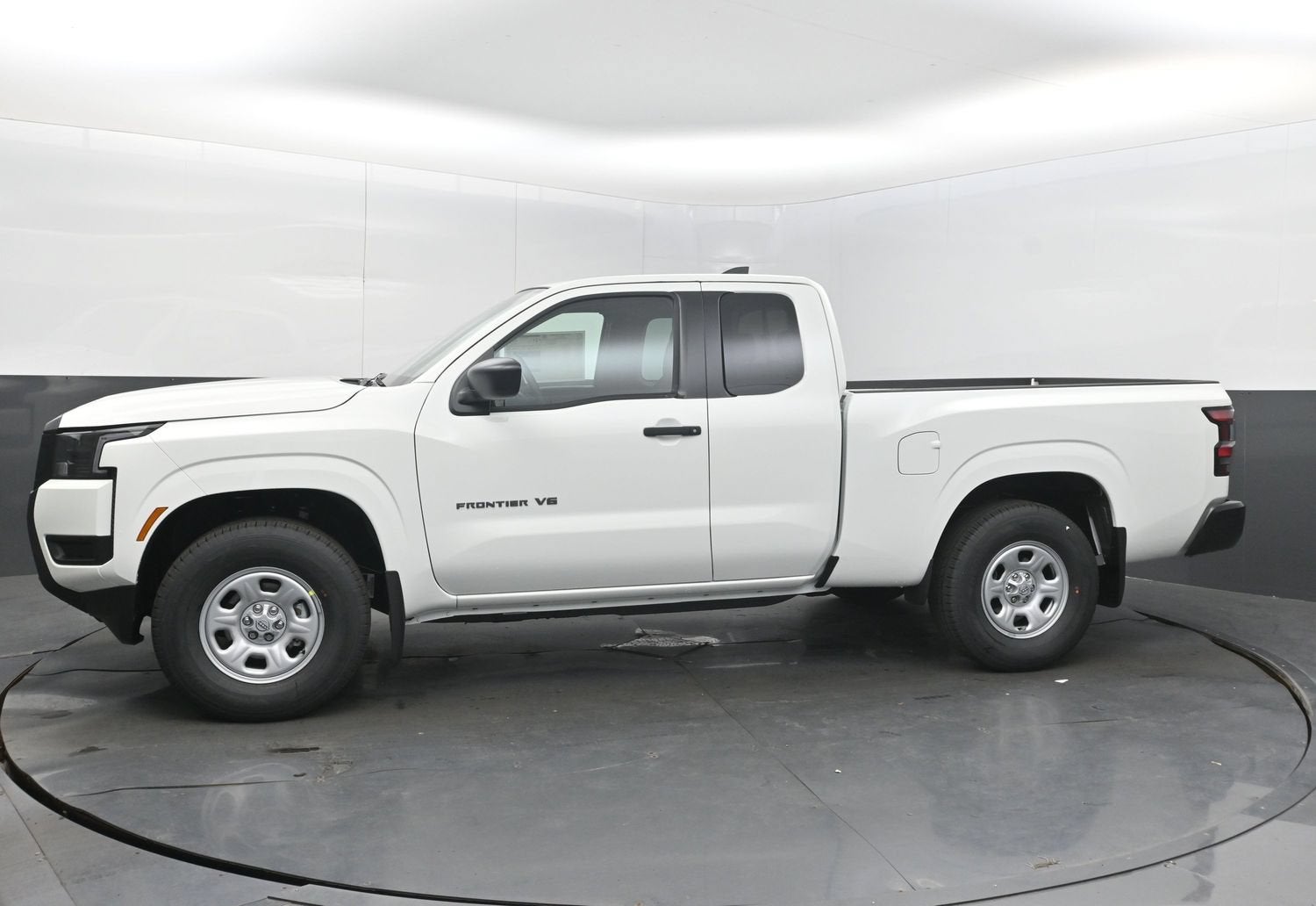 2027 Nissan FRONTIER S