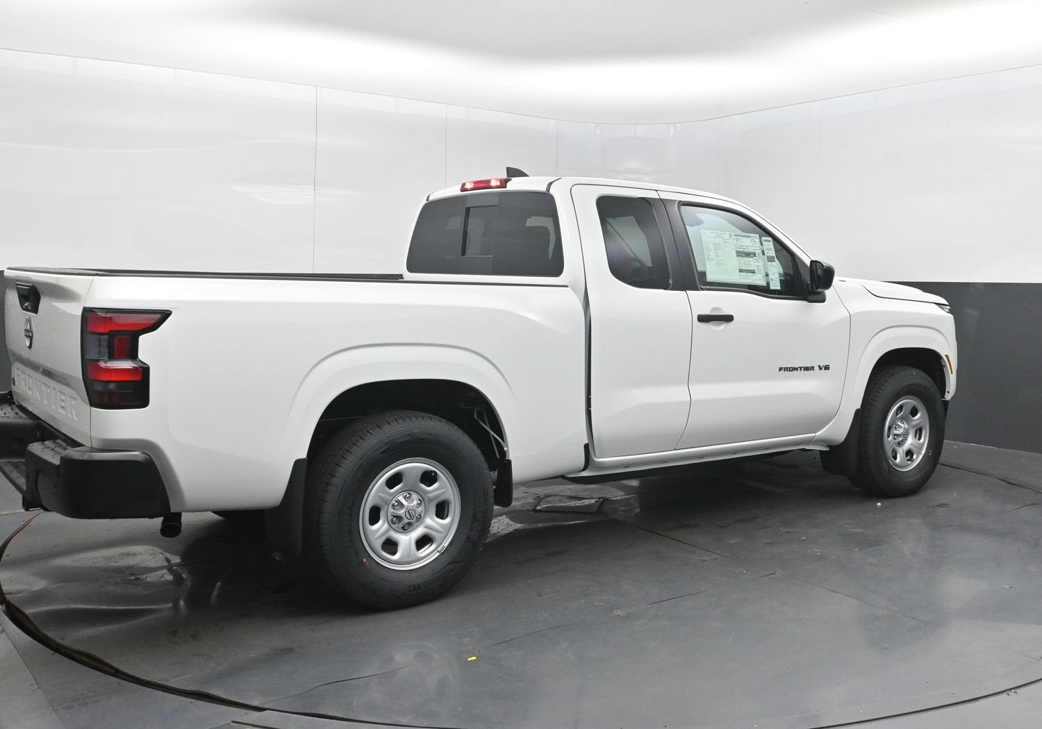 2027 Nissan FRONTIER S