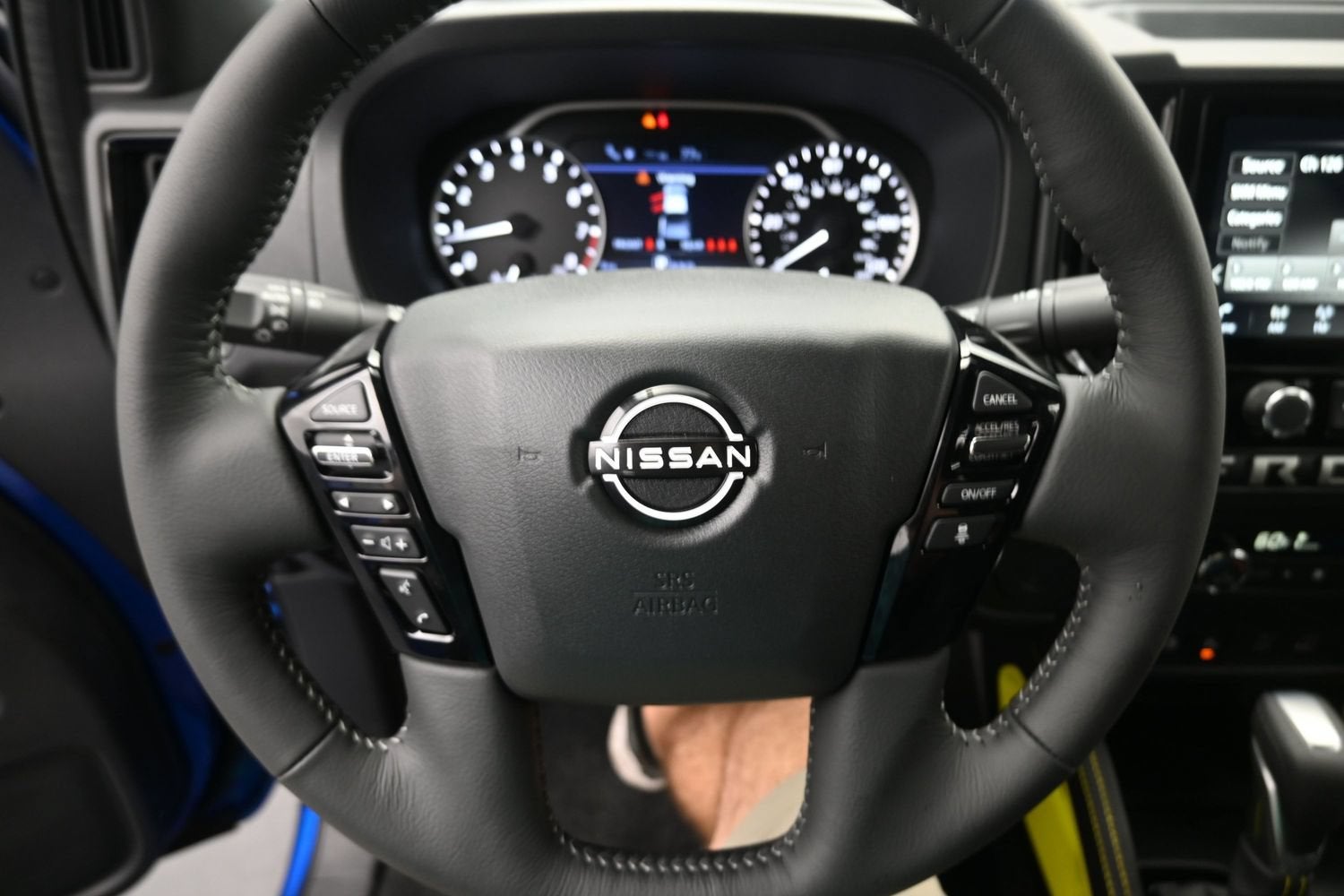 2027 Nissan FRONTIER SV