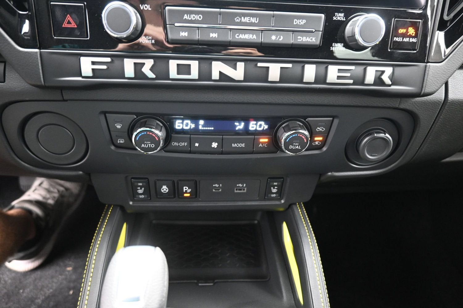 2027 Nissan FRONTIER SV