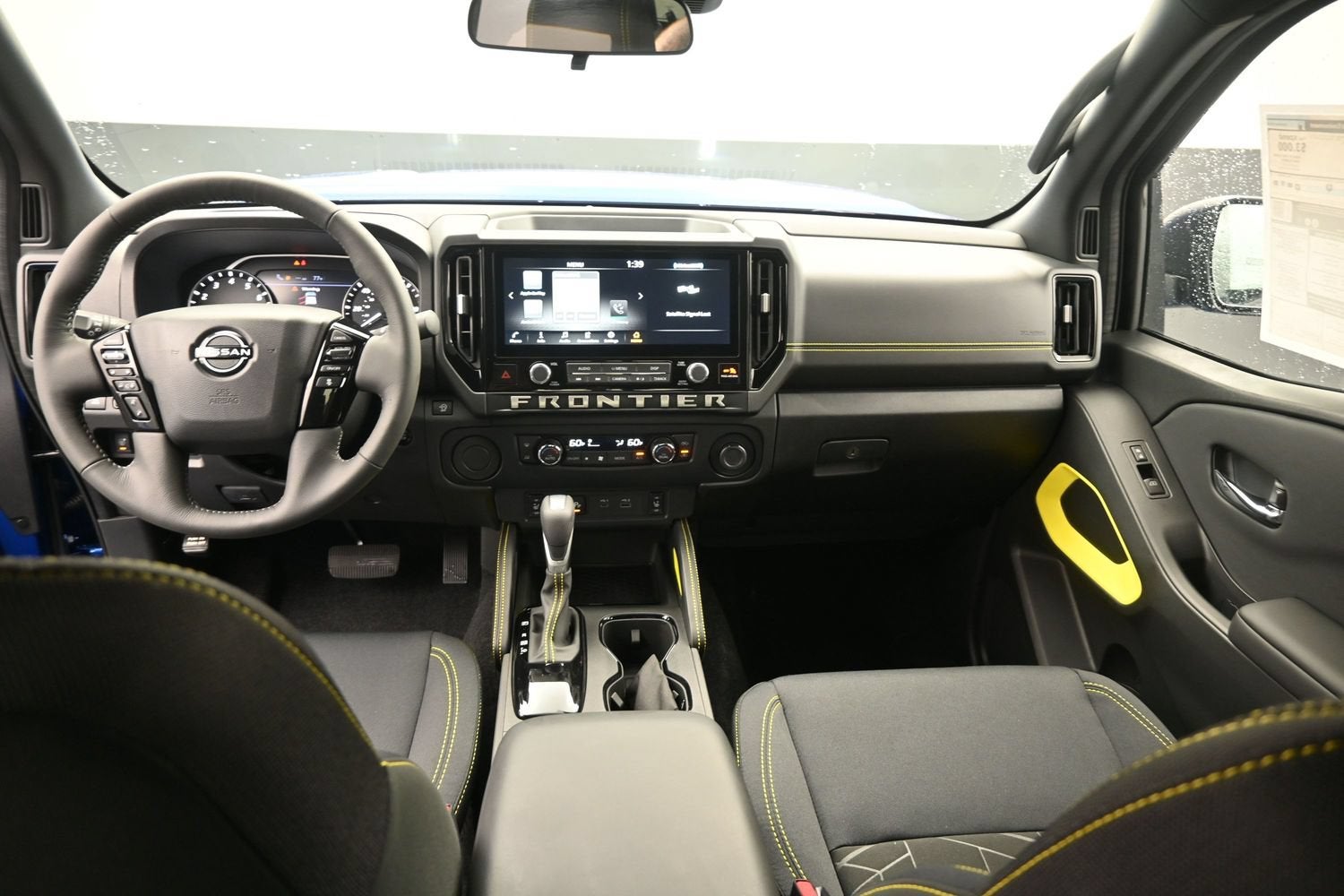 2027 Nissan FRONTIER SV