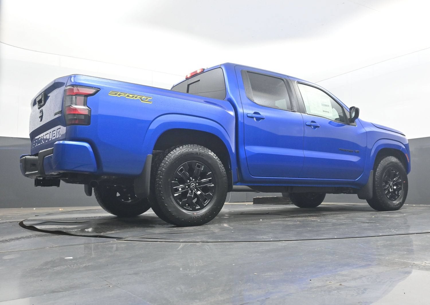 2027 Nissan FRONTIER SV