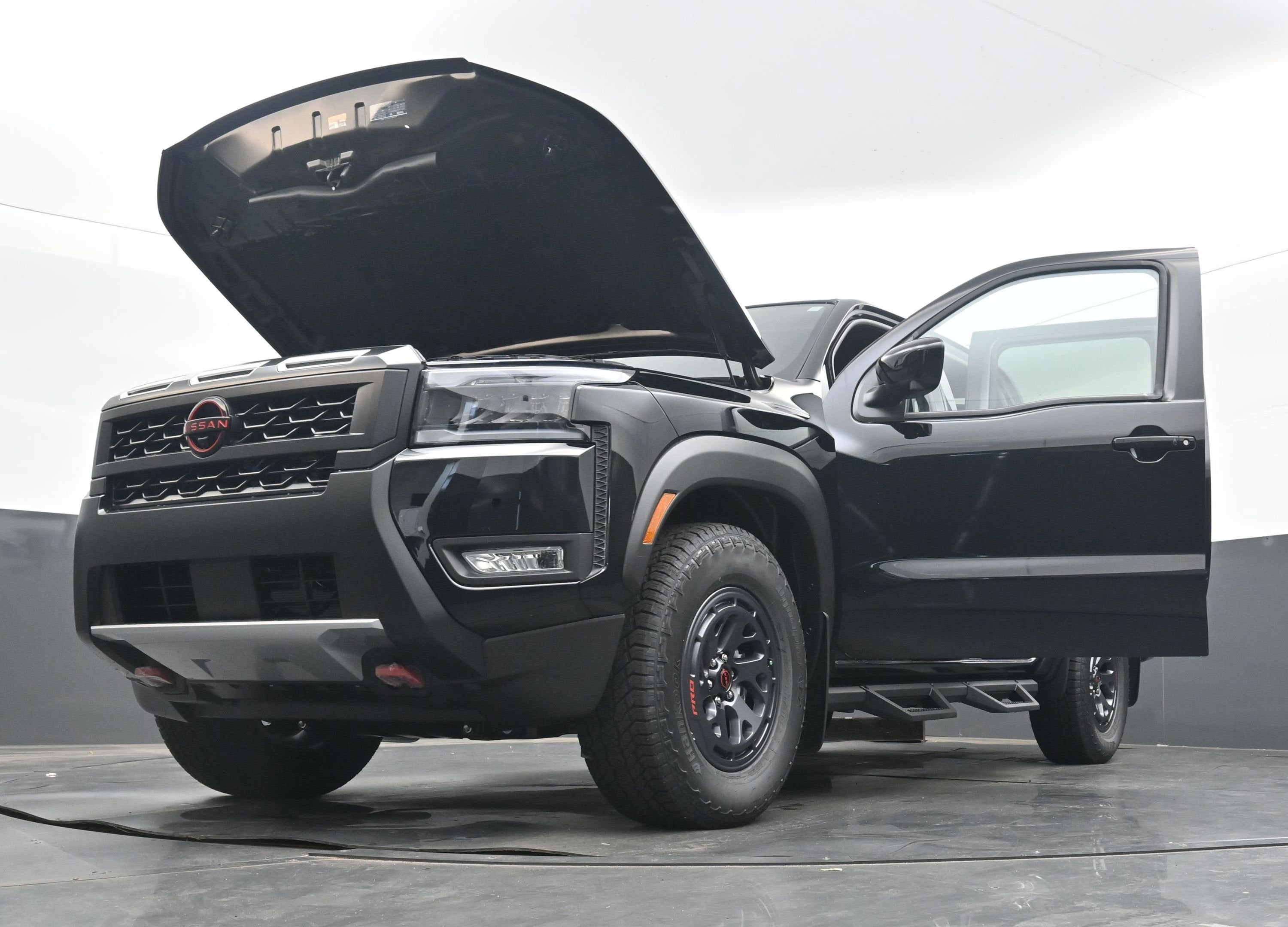 2026 Nissan FRONTIER PRO-X