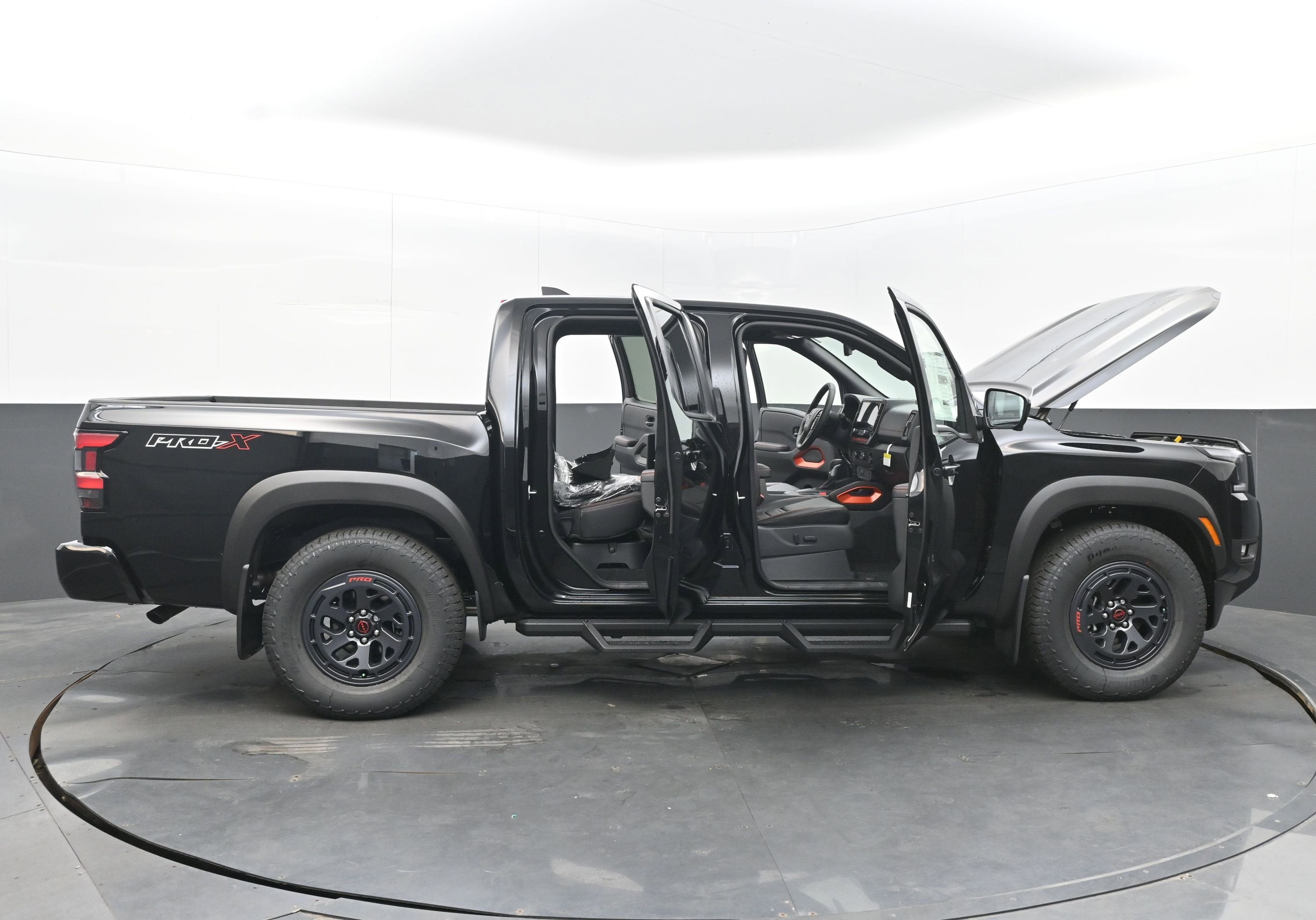 2026 Nissan FRONTIER PRO-X