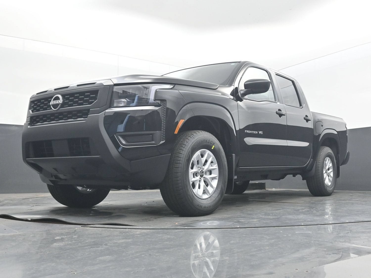 2027 Nissan FRONTIER S