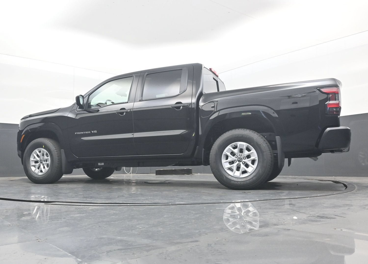 2027 Nissan FRONTIER S