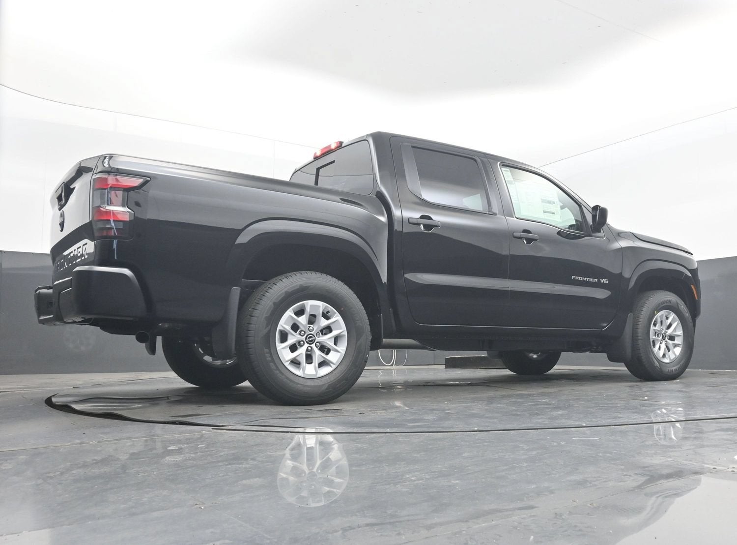 2027 Nissan FRONTIER S