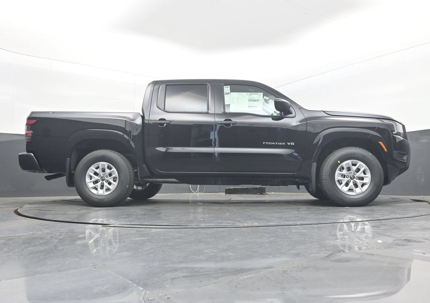2027 Nissan FRONTIER S