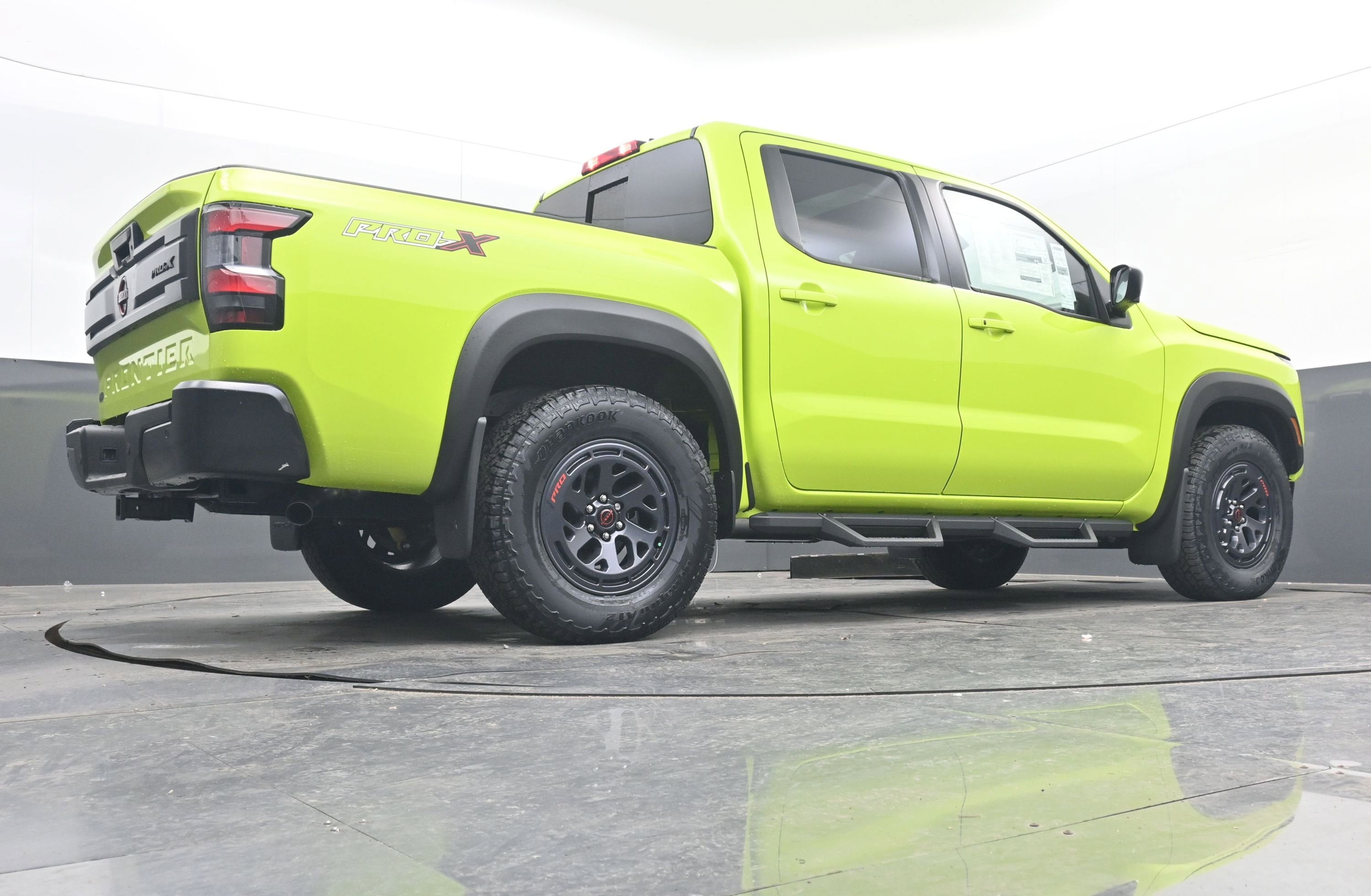 2026 Nissan FRONTIER PRO-X