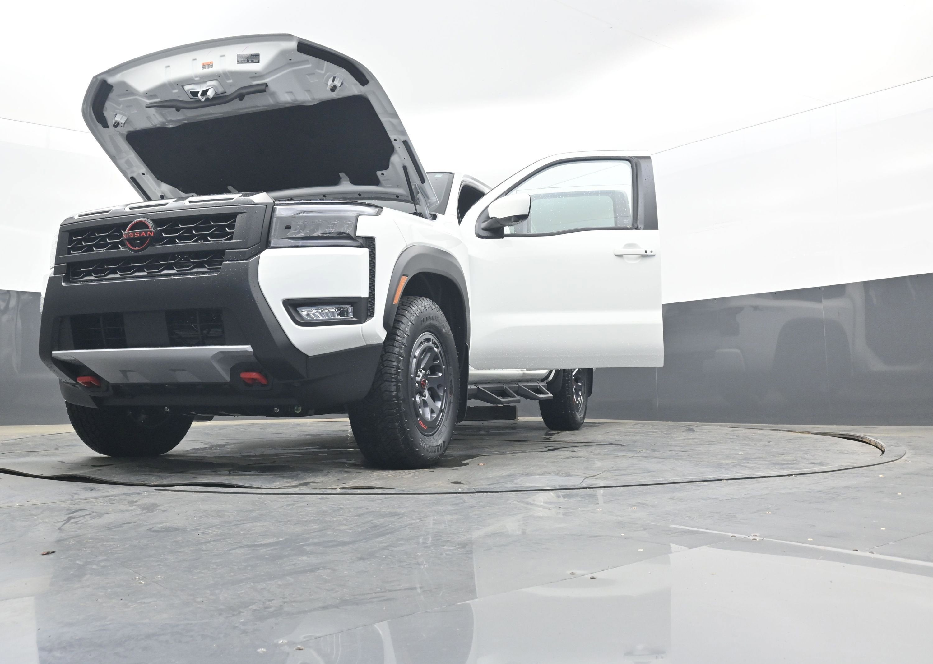 2026 Nissan FRONTIER PRO-X