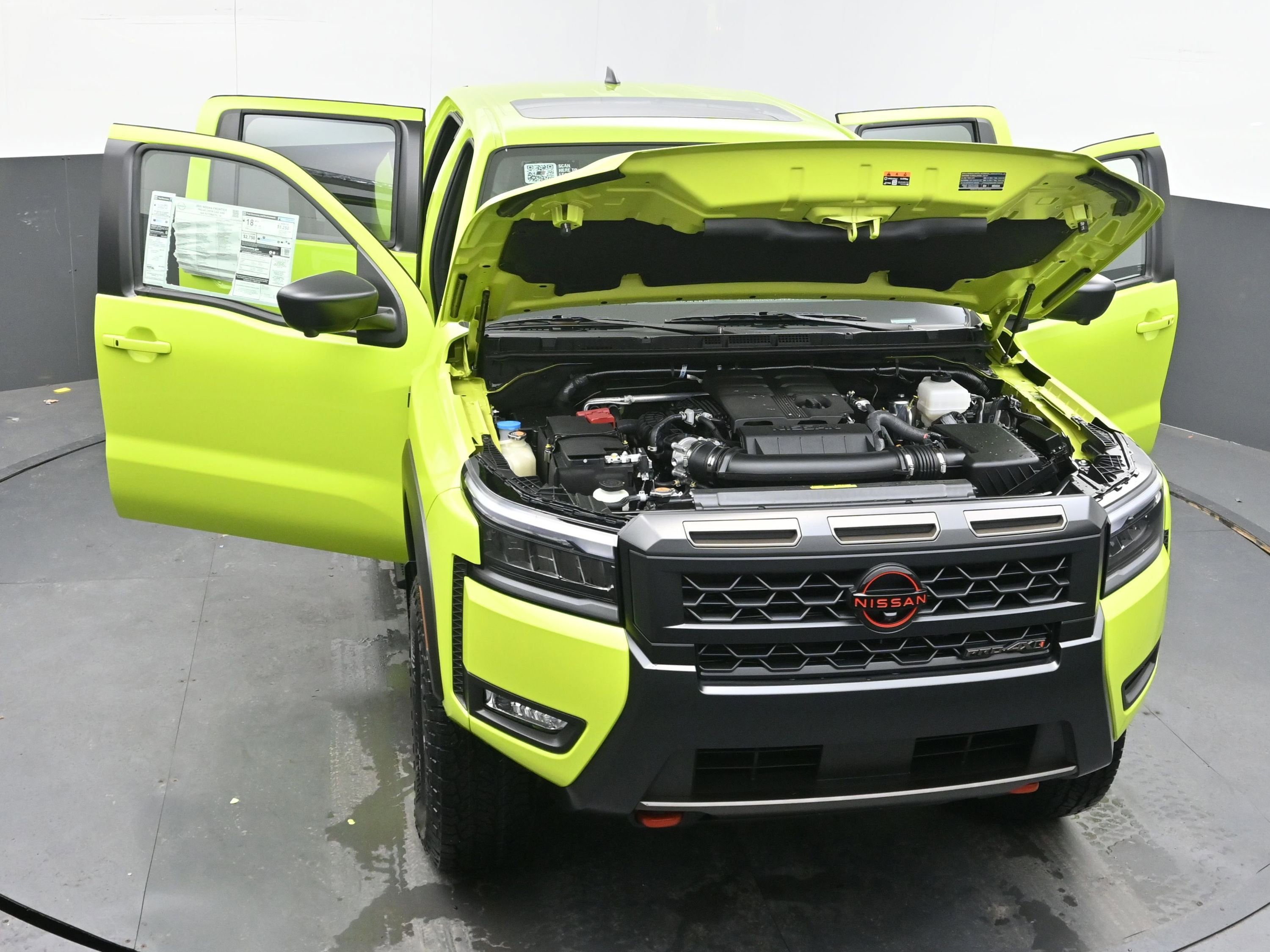 2026 Nissan FRONTIER PRO-4X w/R Package