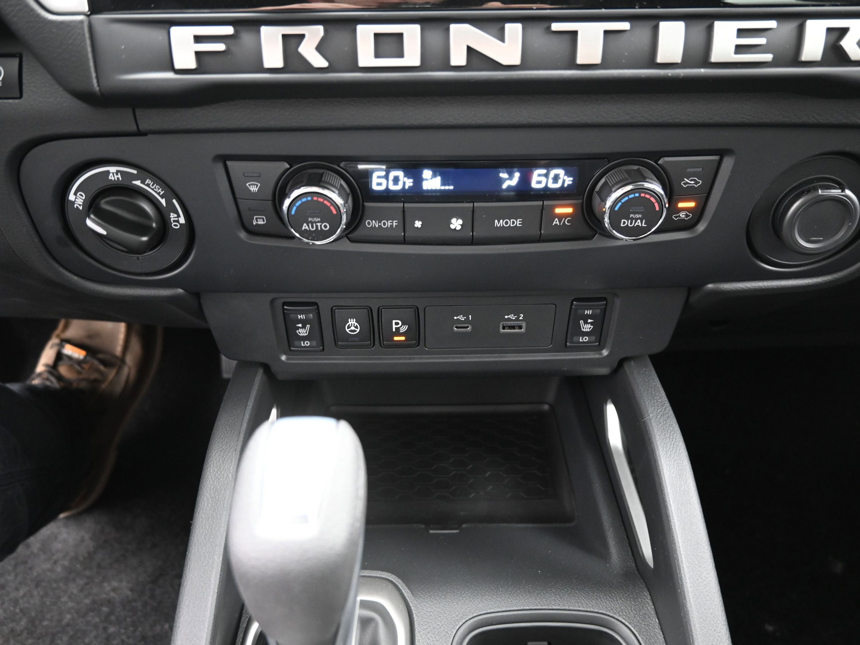 2026 Nissan FRONTIER SV