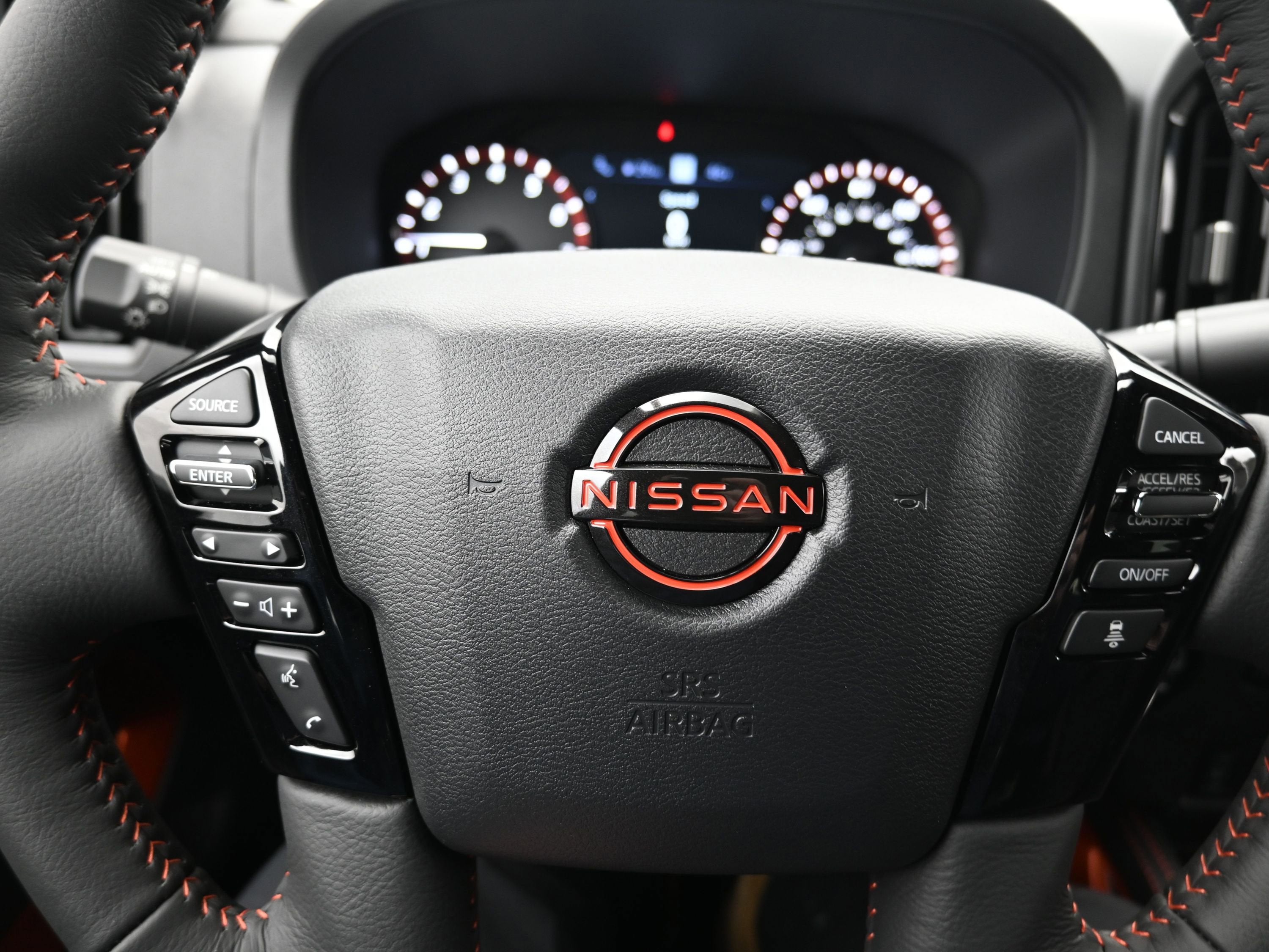 2026 Nissan FRONTIER PRO-4X w/R Package