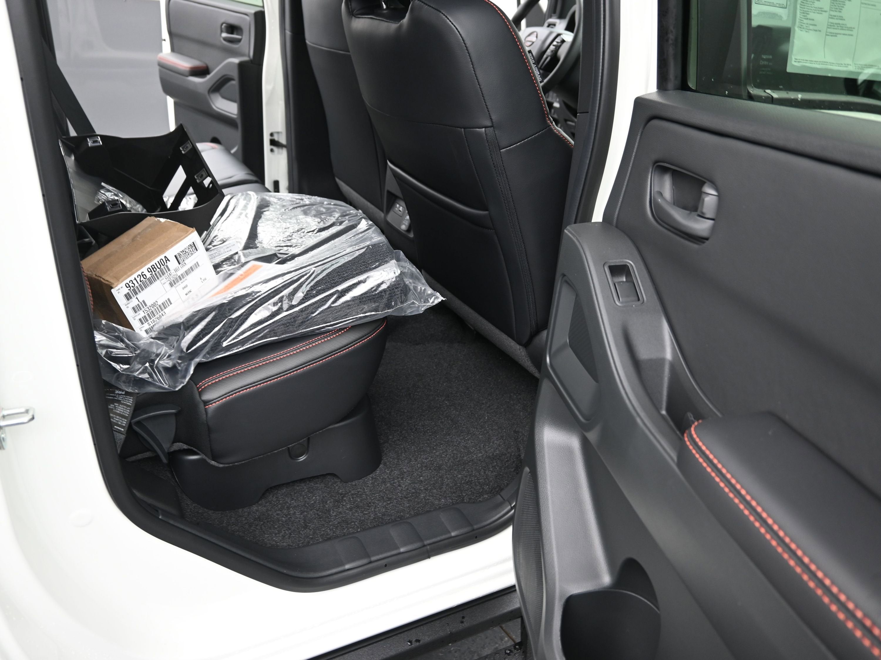 2026 Nissan FRONTIER PRO-4X w/R Package