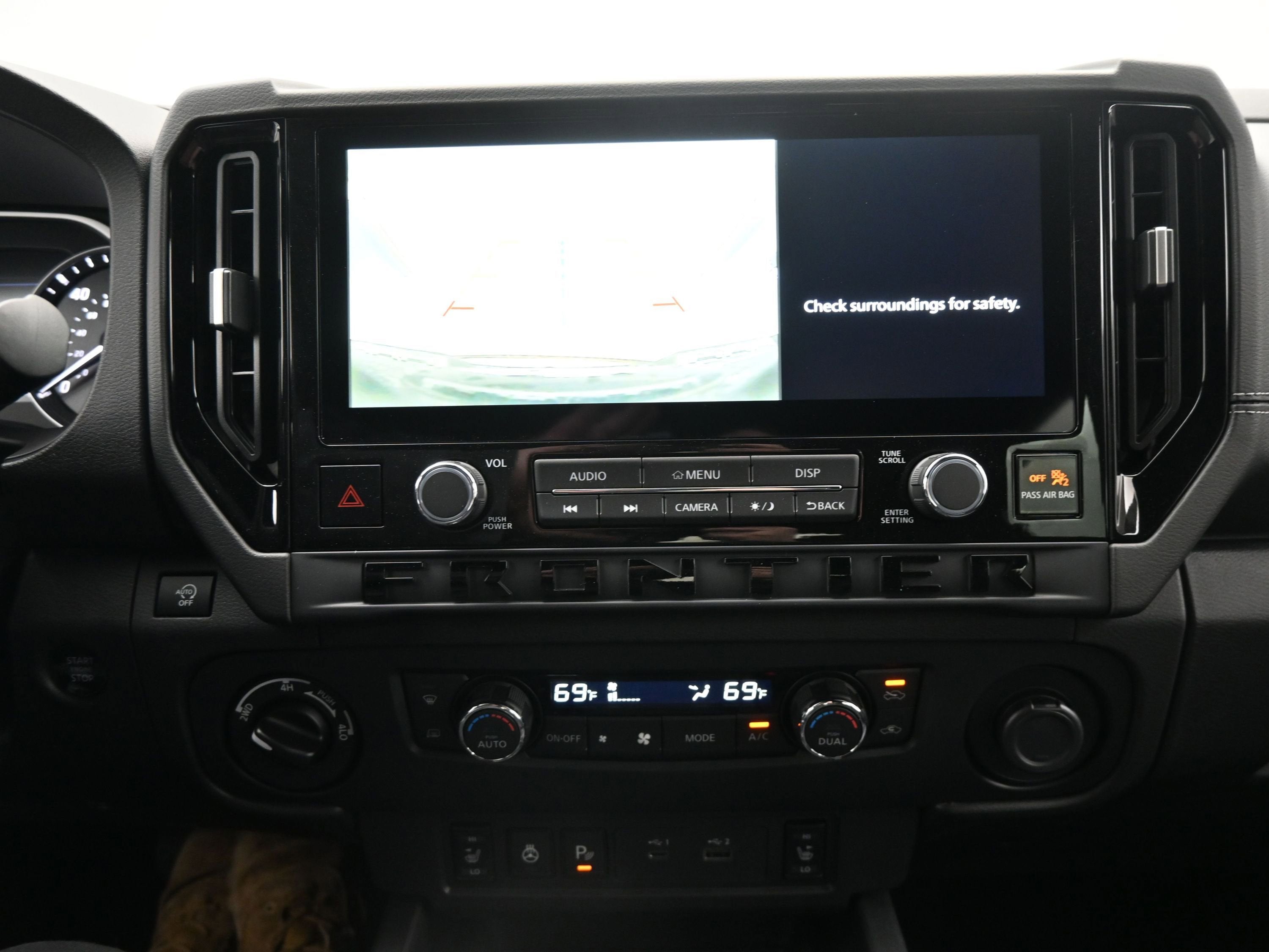 2026 Nissan FRONTIER SV