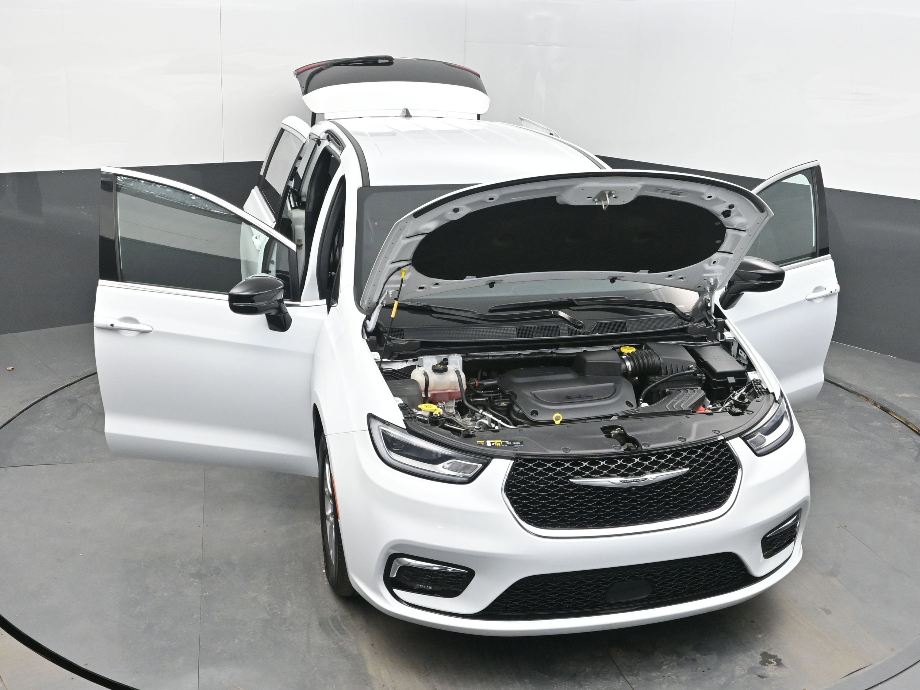 2025 Chrysler Pacifica Select