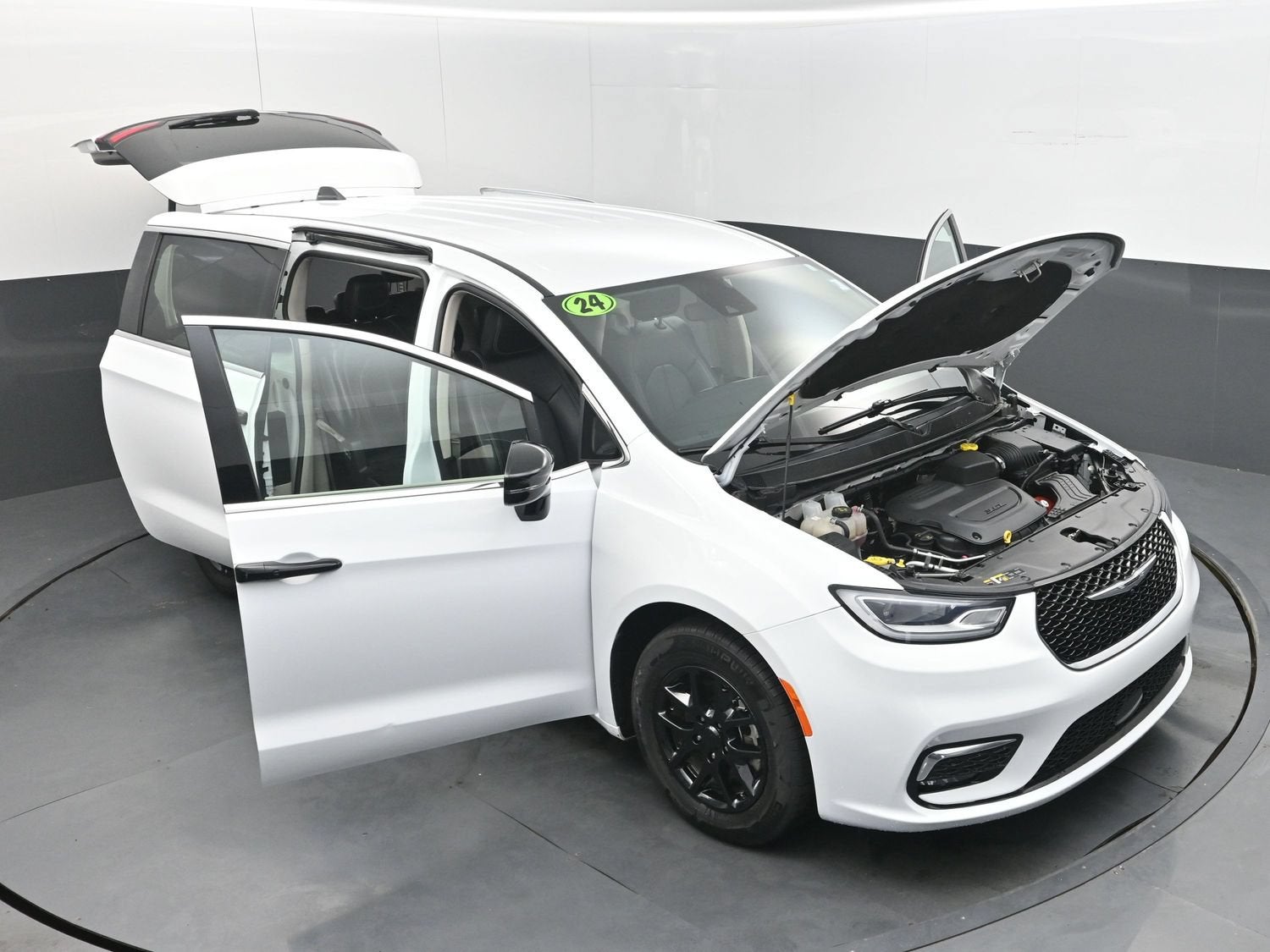 2024 Chrysler Pacifica Touring L