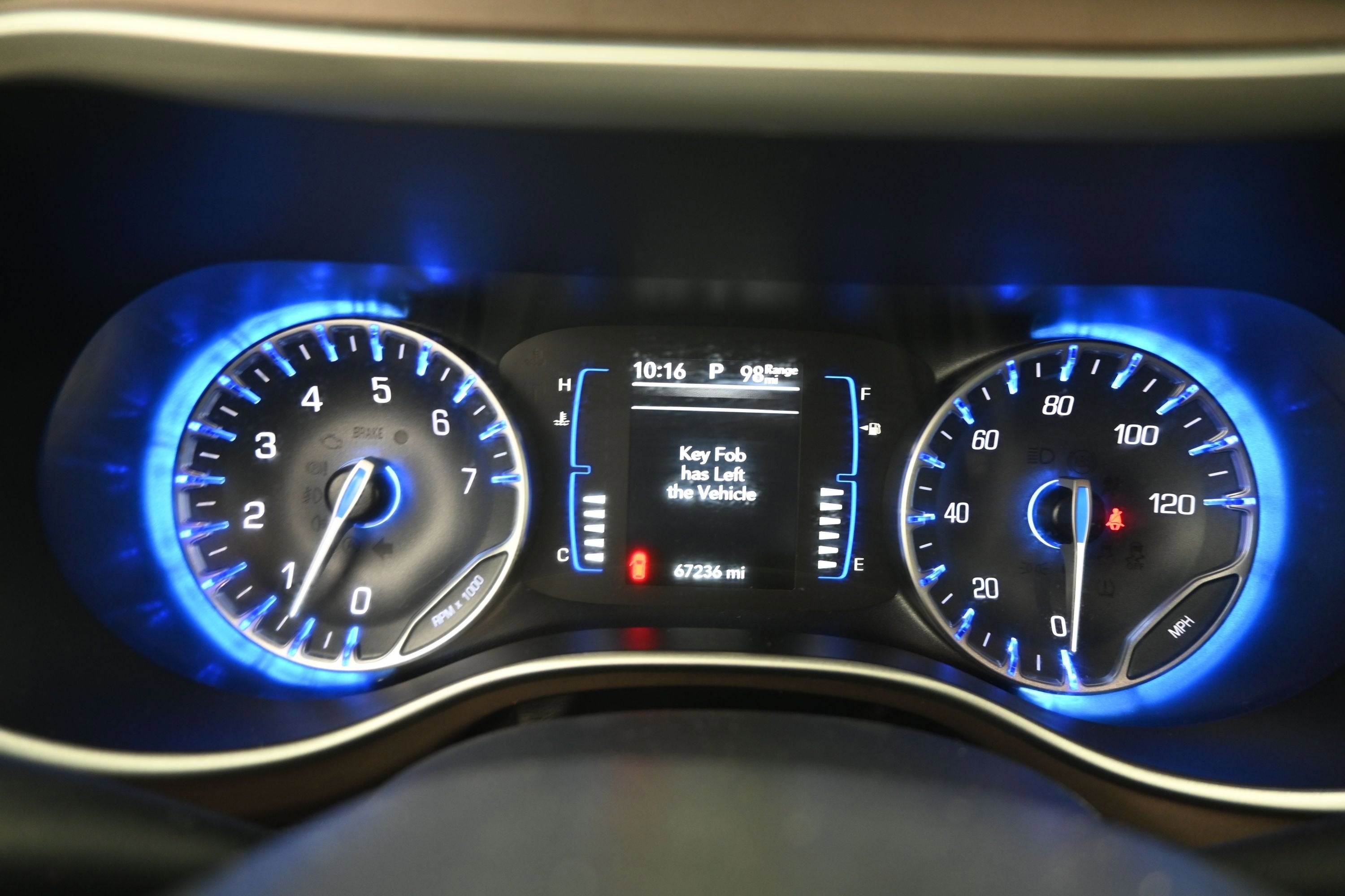 2023 Chrysler Voyager LX