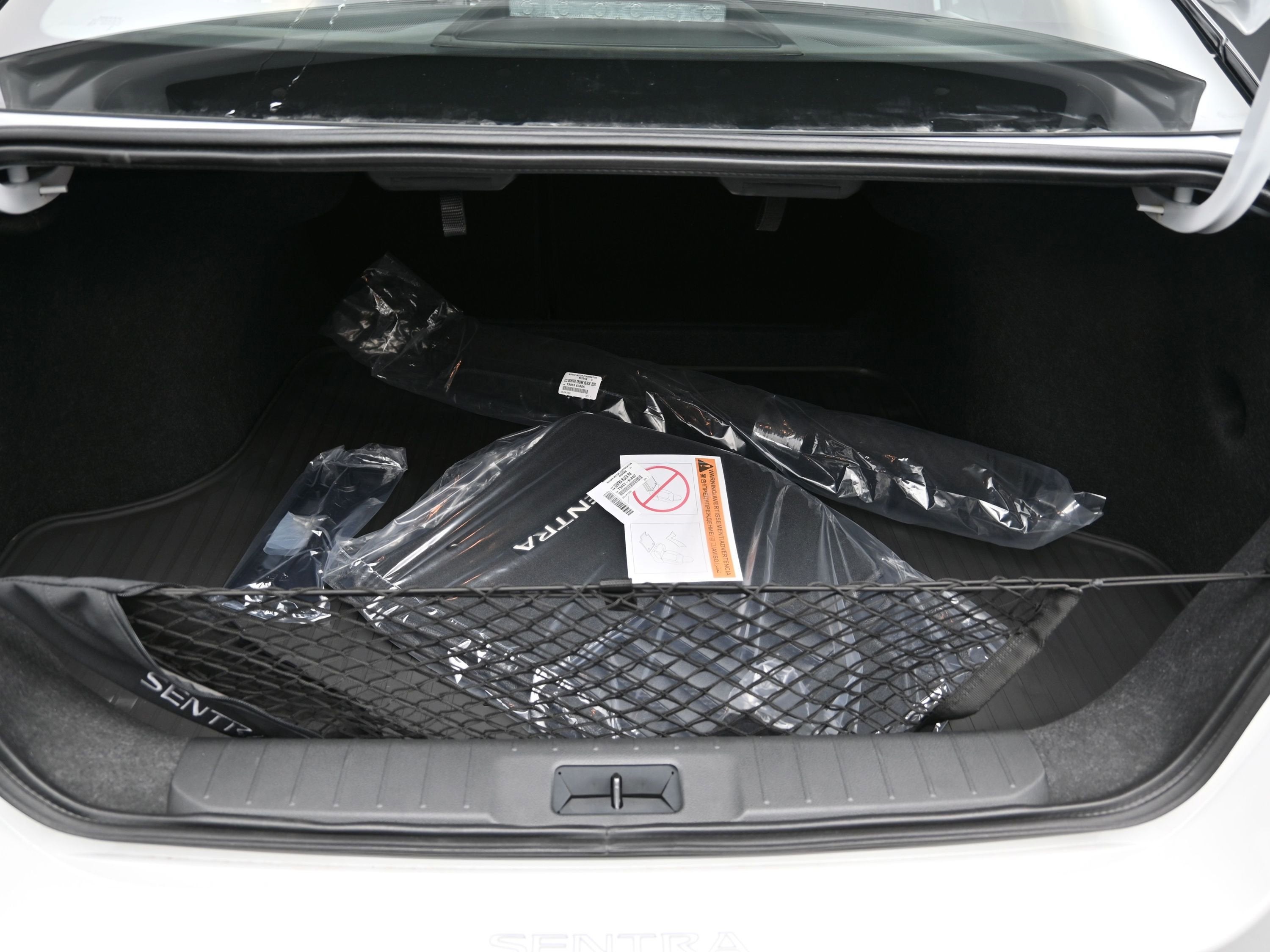 2025 Nissan SENTRA SR MIDNIGHT