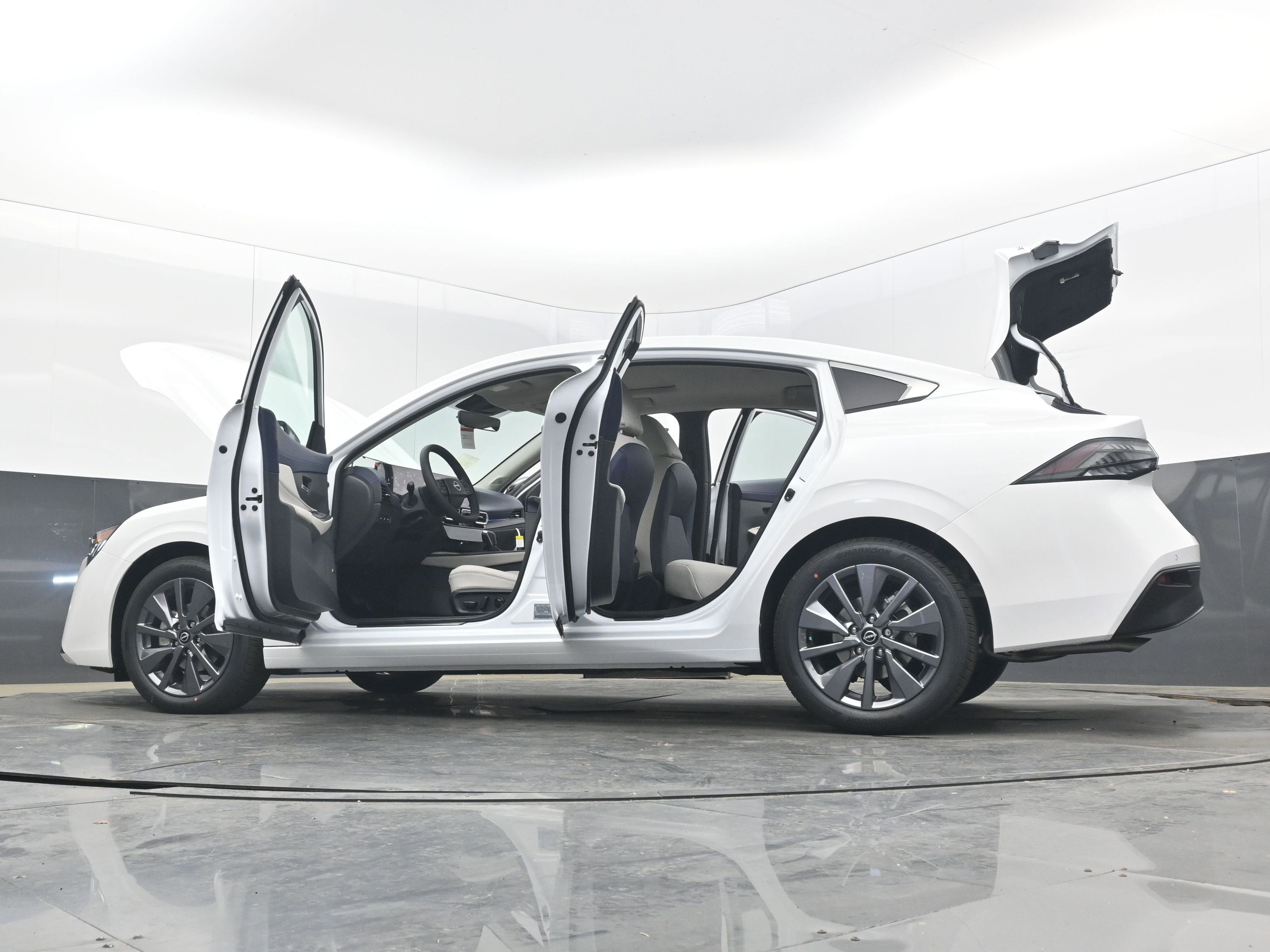 2026 Nissan SENTRA SL