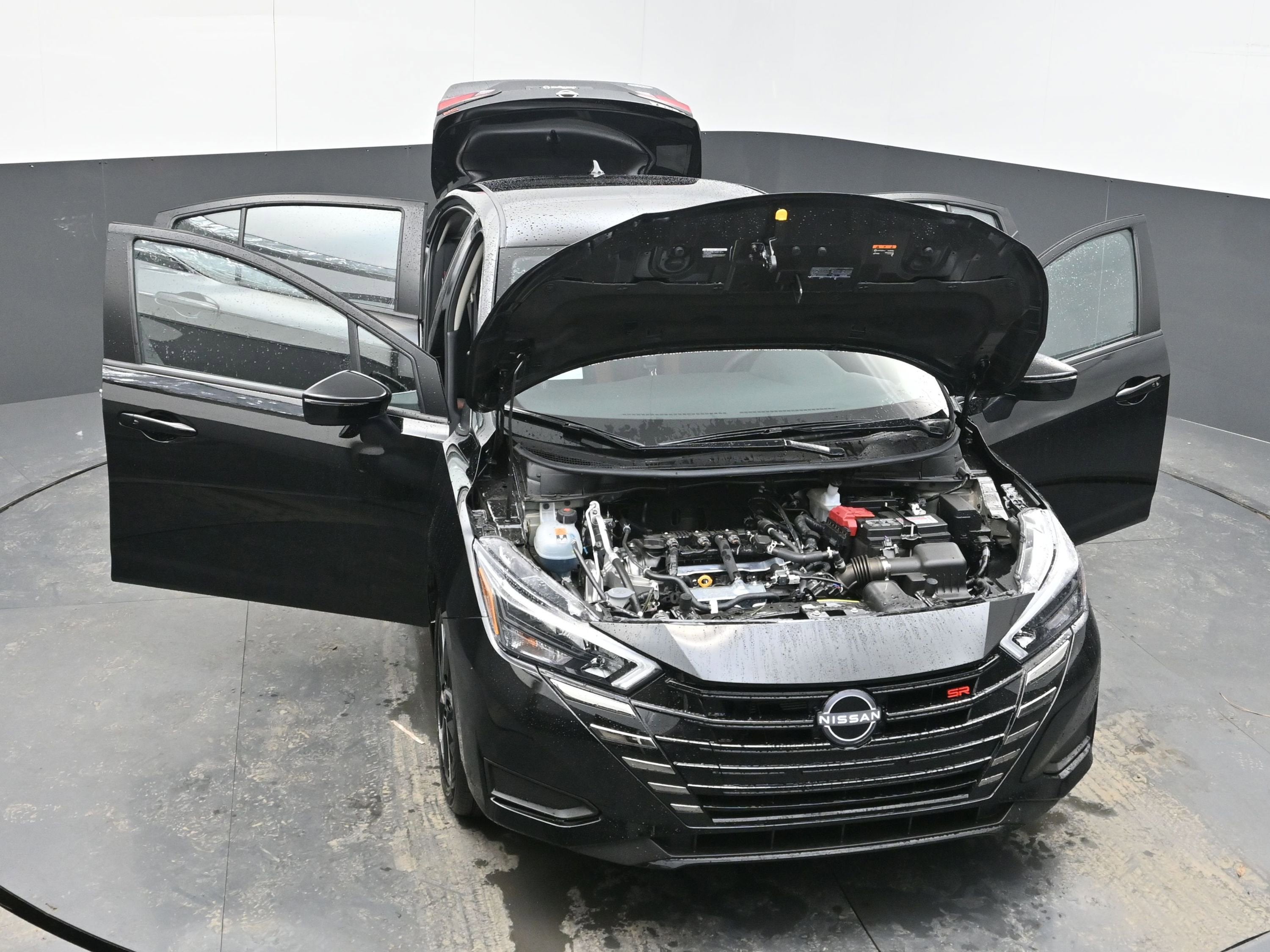 2025 Nissan VERSA SR