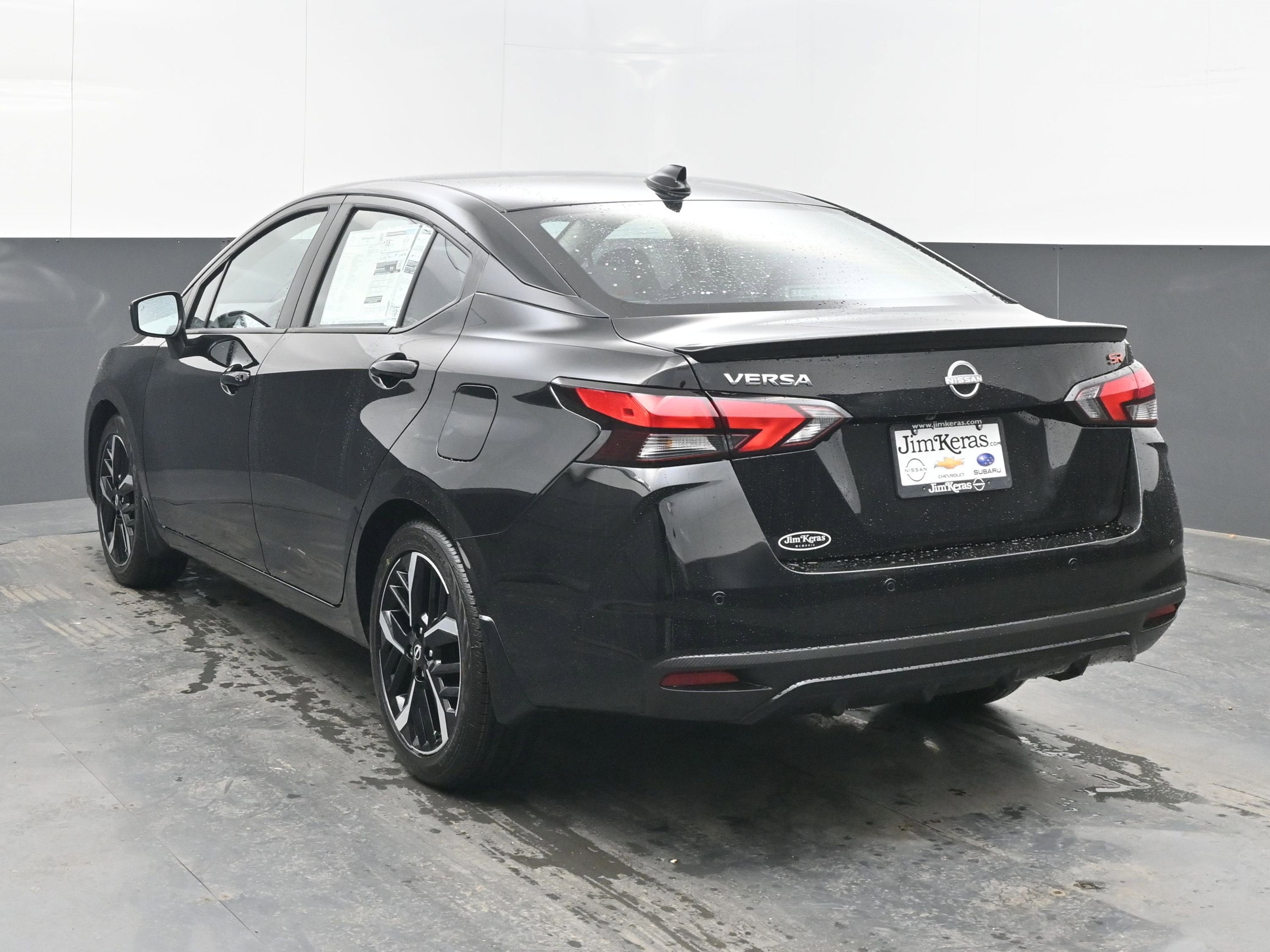 2025 Nissan VERSA SR