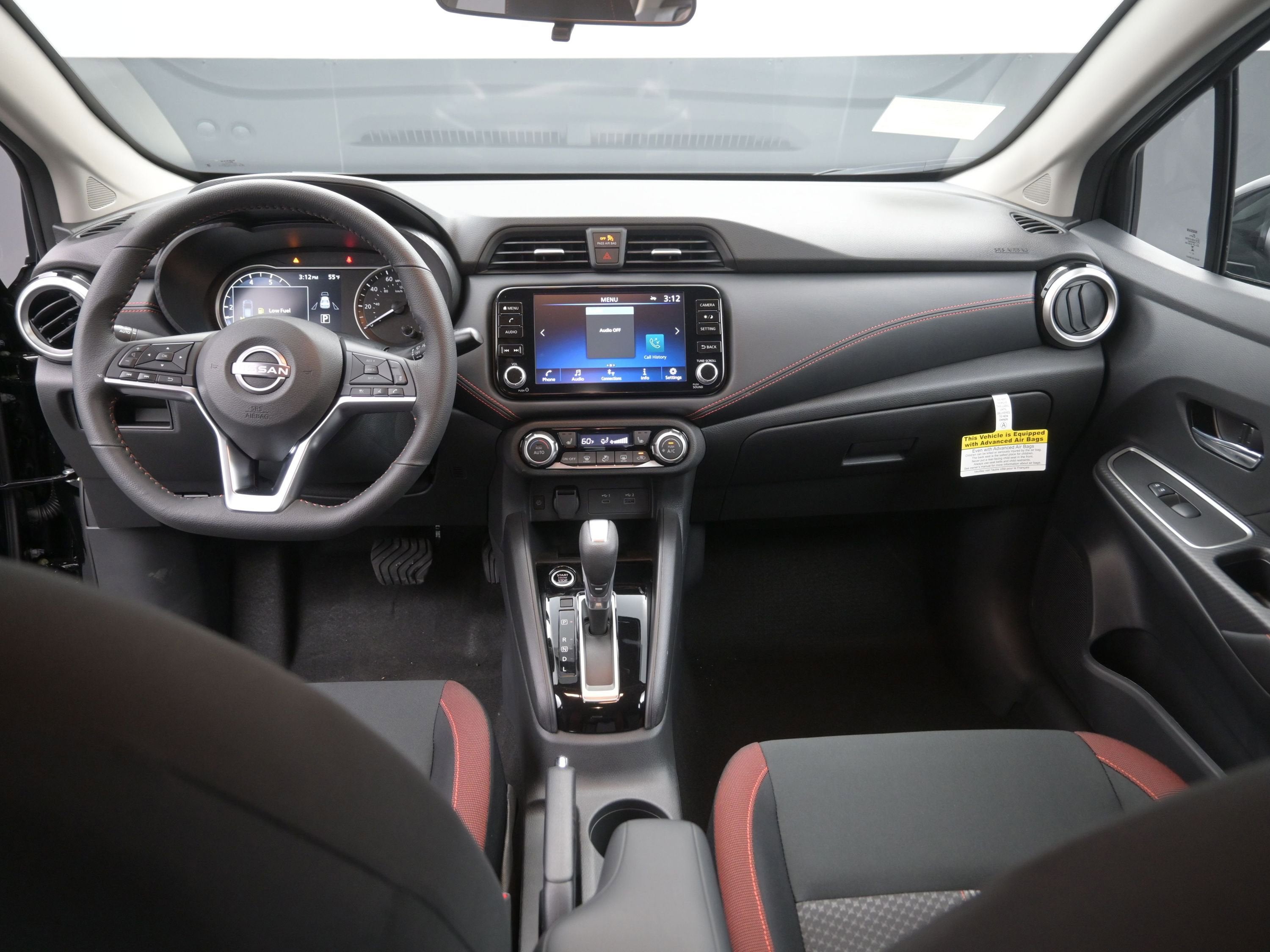 2025 Nissan VERSA SR