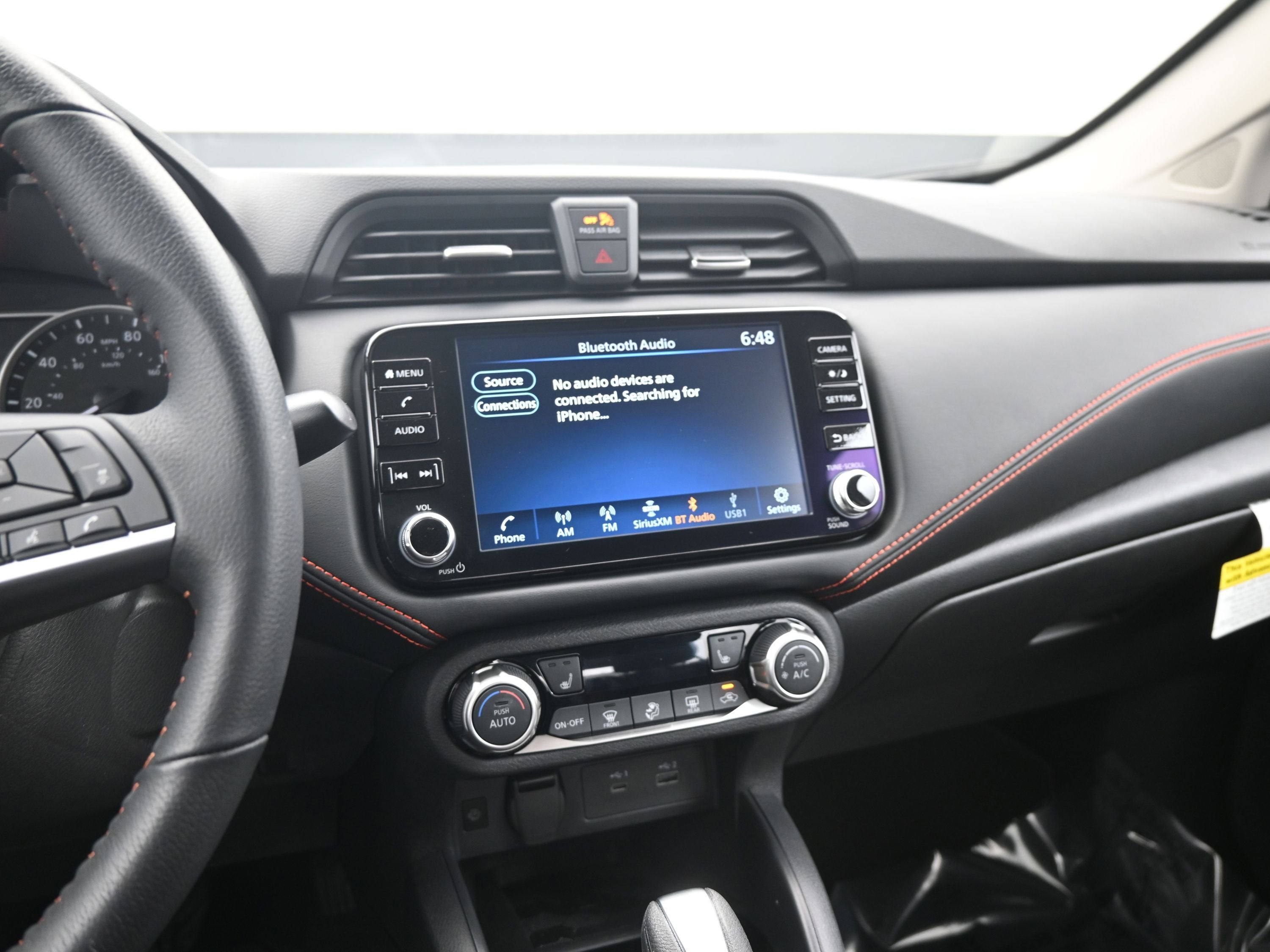 2025 Nissan Versa SR