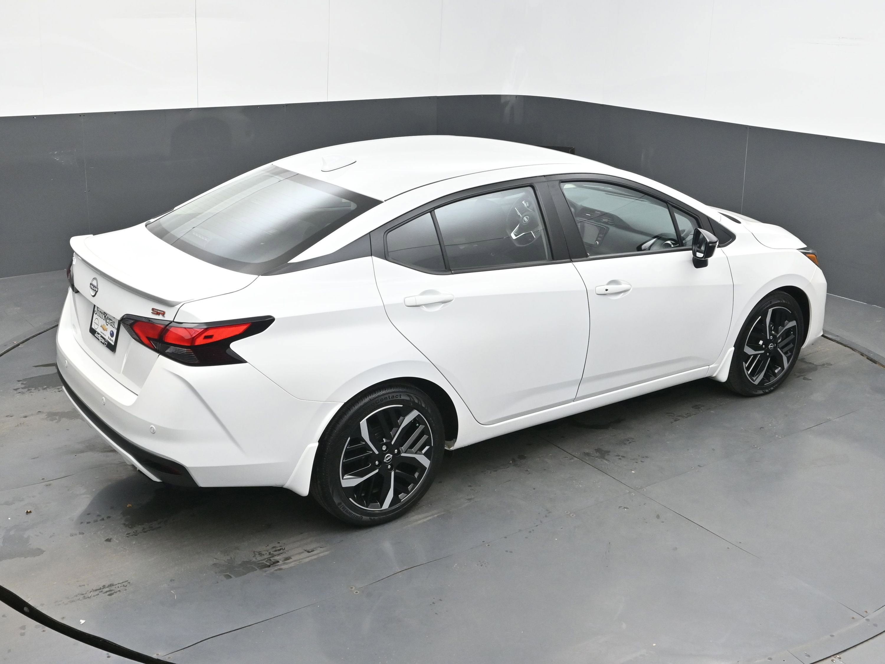 2025 Nissan Versa SR