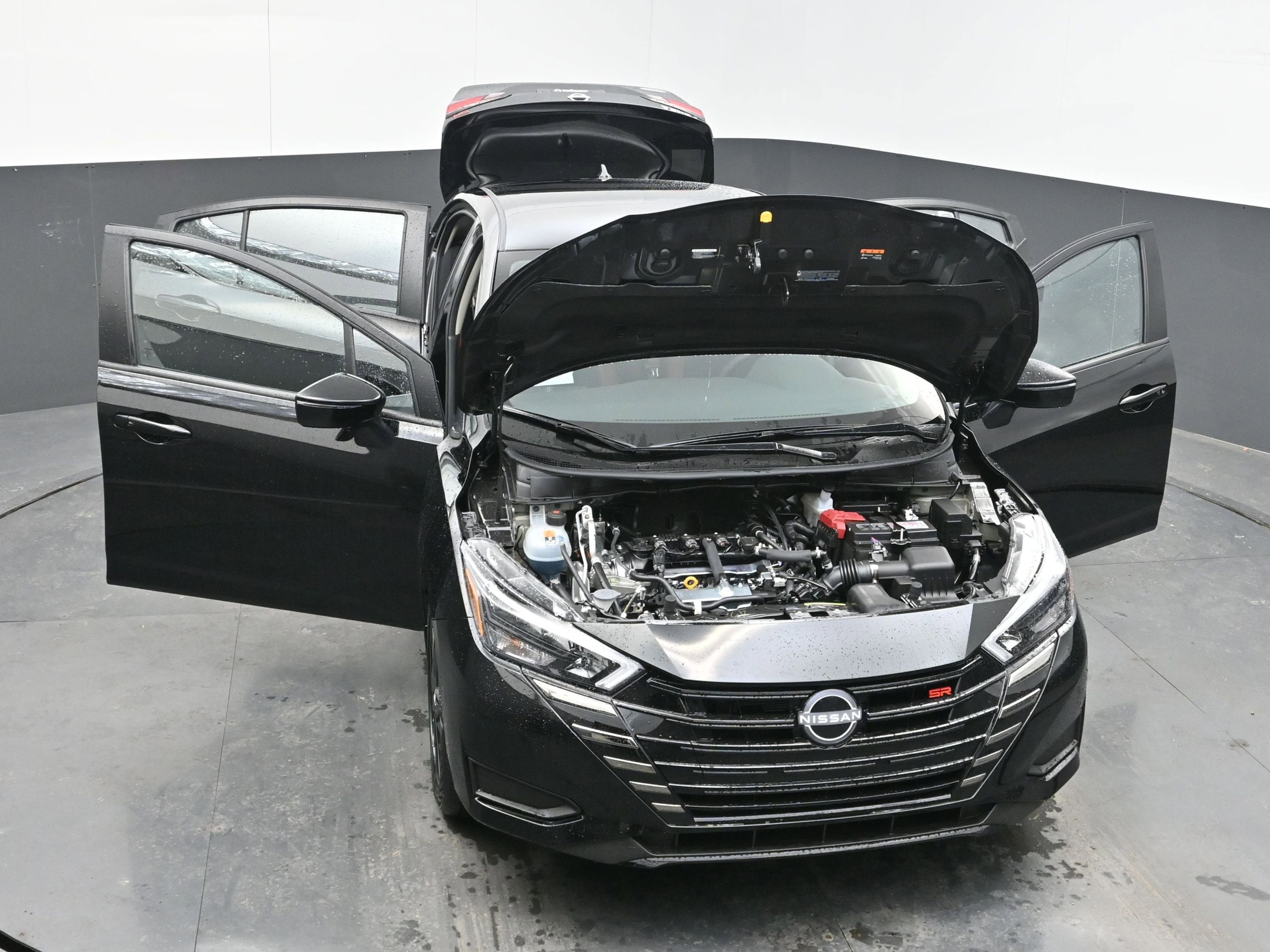 2025 Nissan VERSA SR