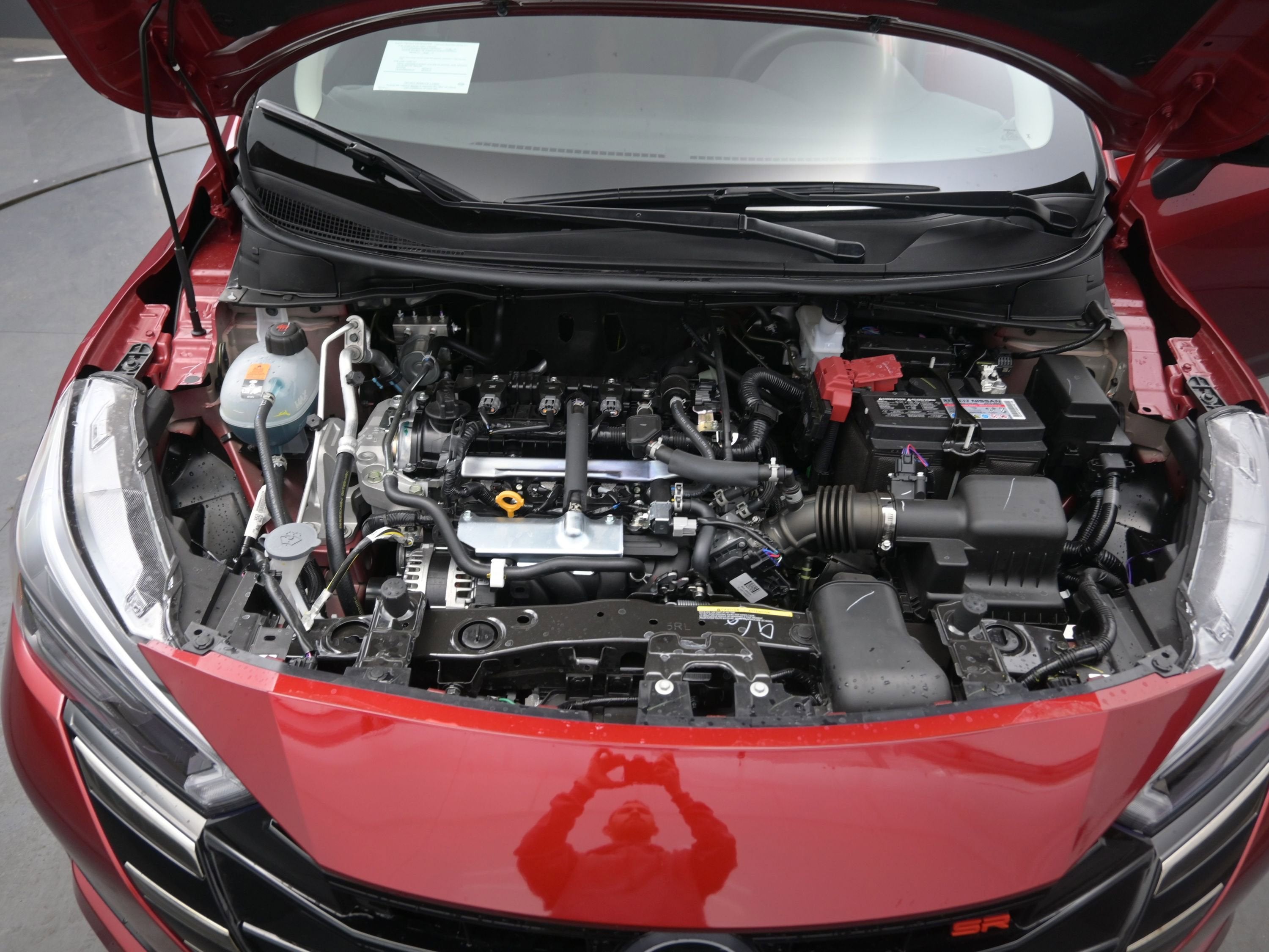 2025 Nissan VERSA SR