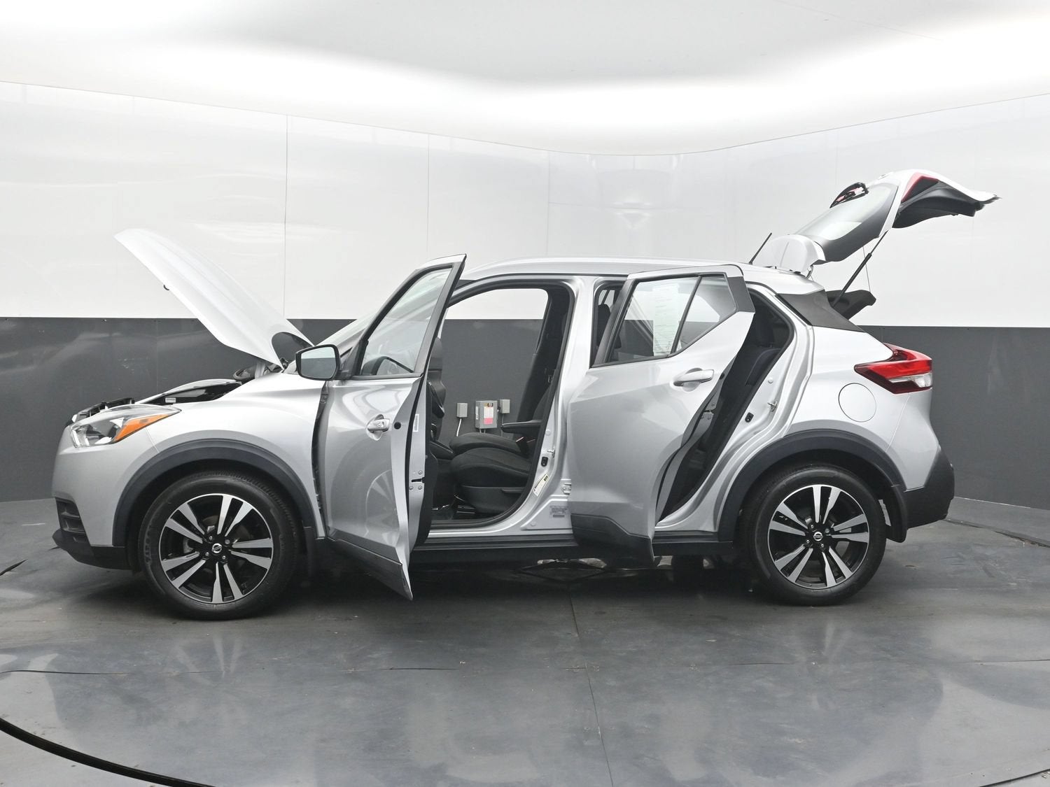 2020 Nissan Kicks SV