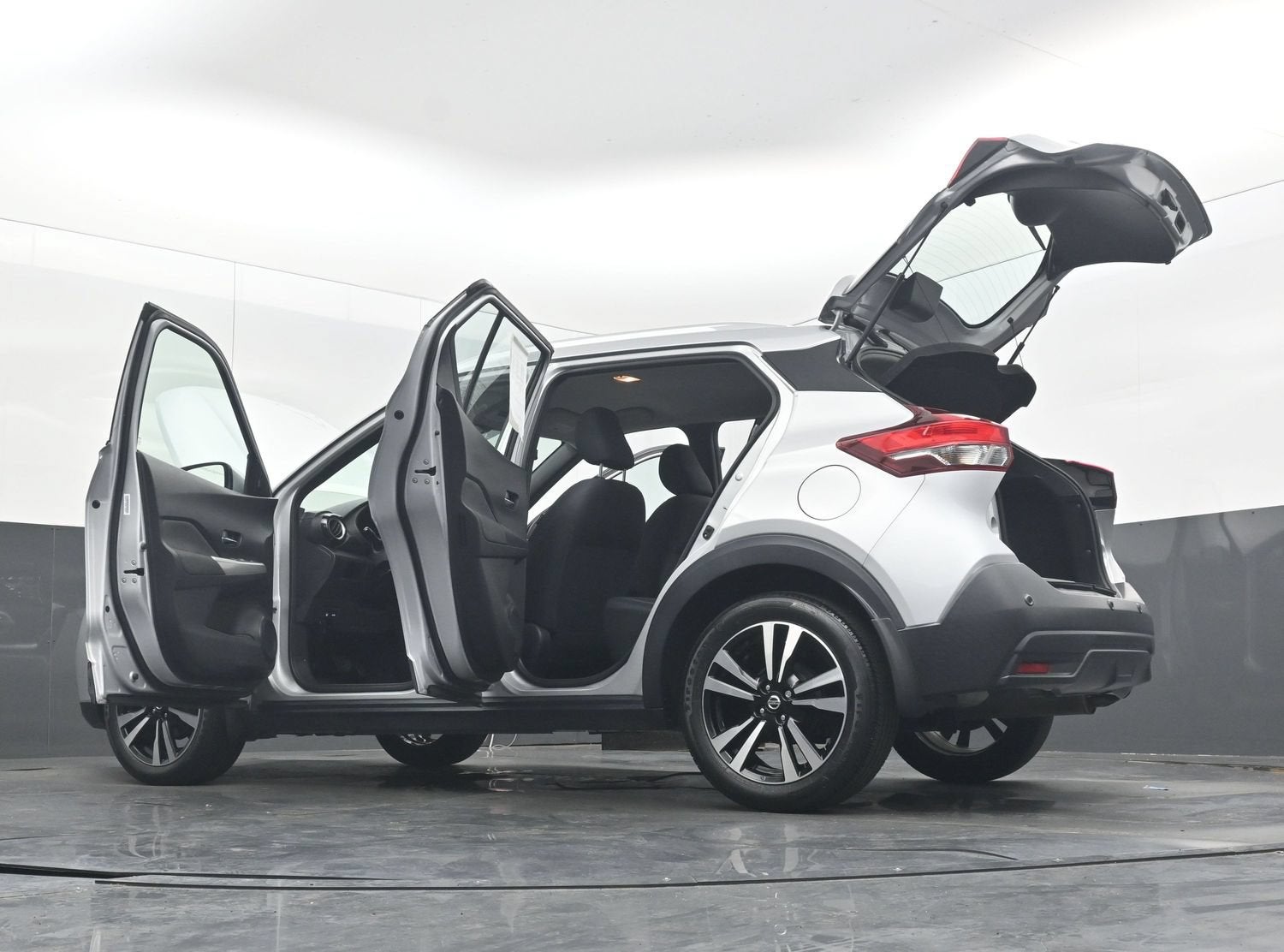 2020 Nissan Kicks SV