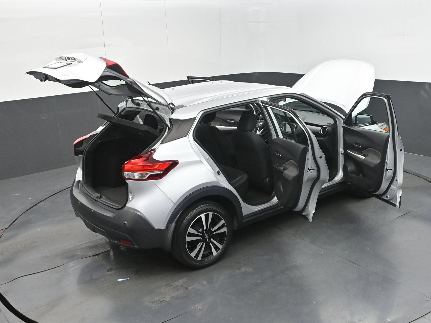 2020 Nissan Kicks SV