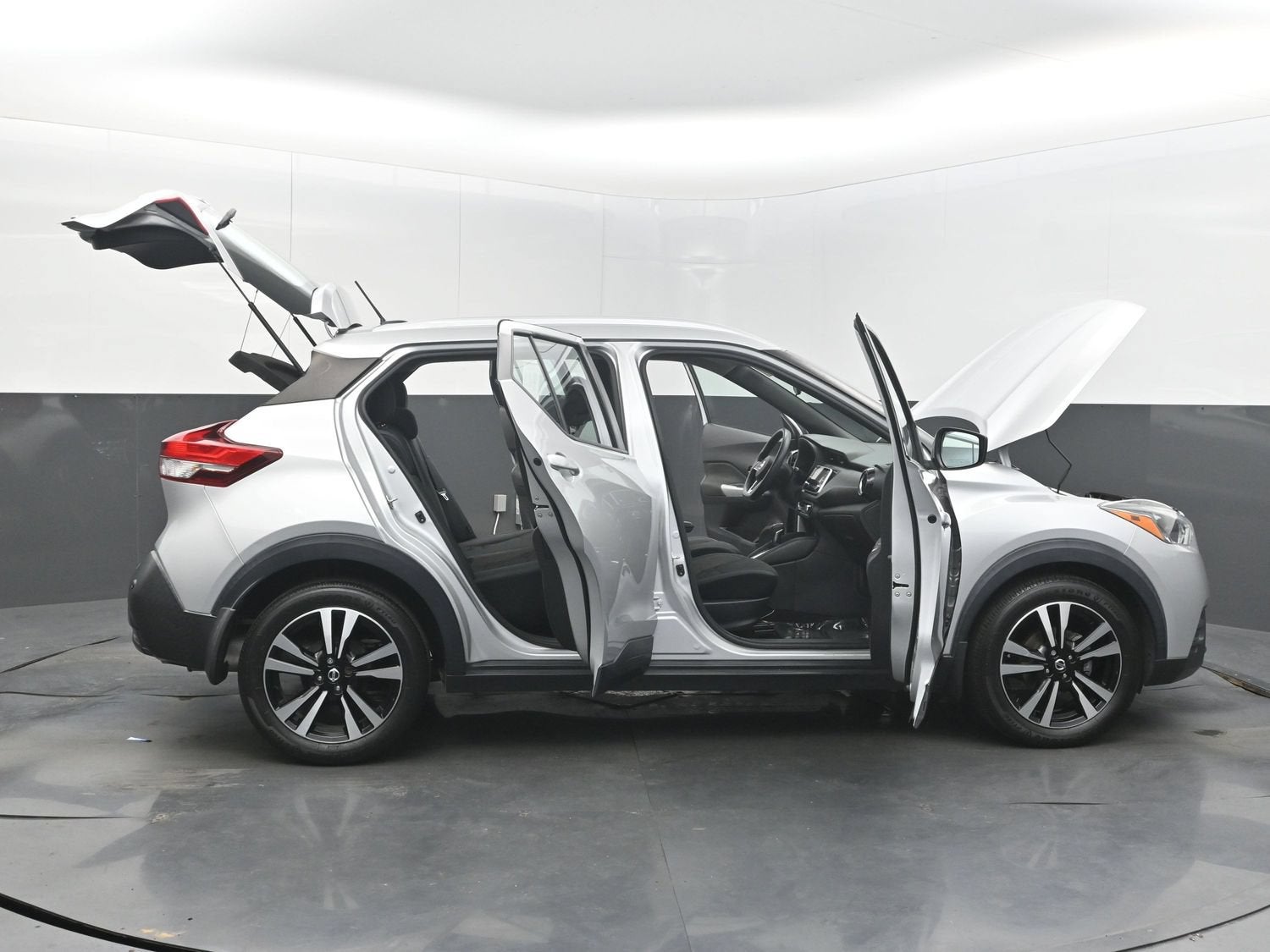 2020 Nissan Kicks SV