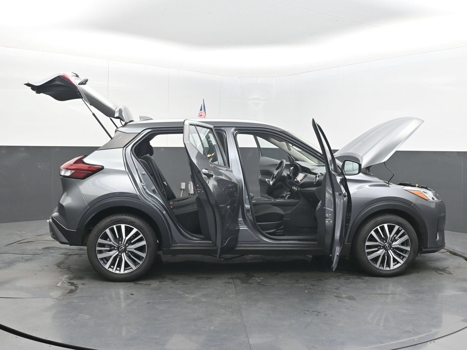 2024 Nissan Kicks SV