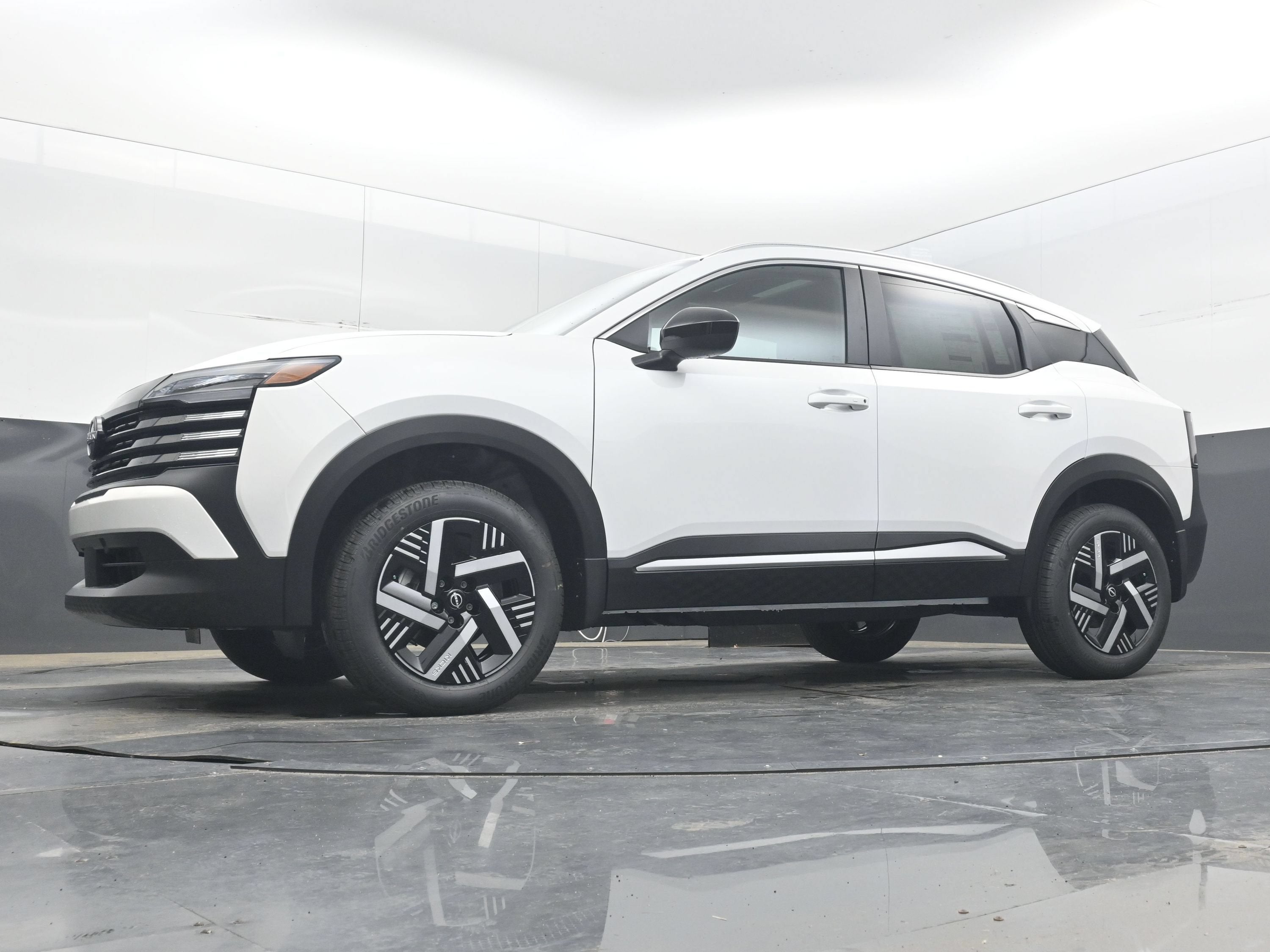 2026 Nissan KICKS SV PREMIUM