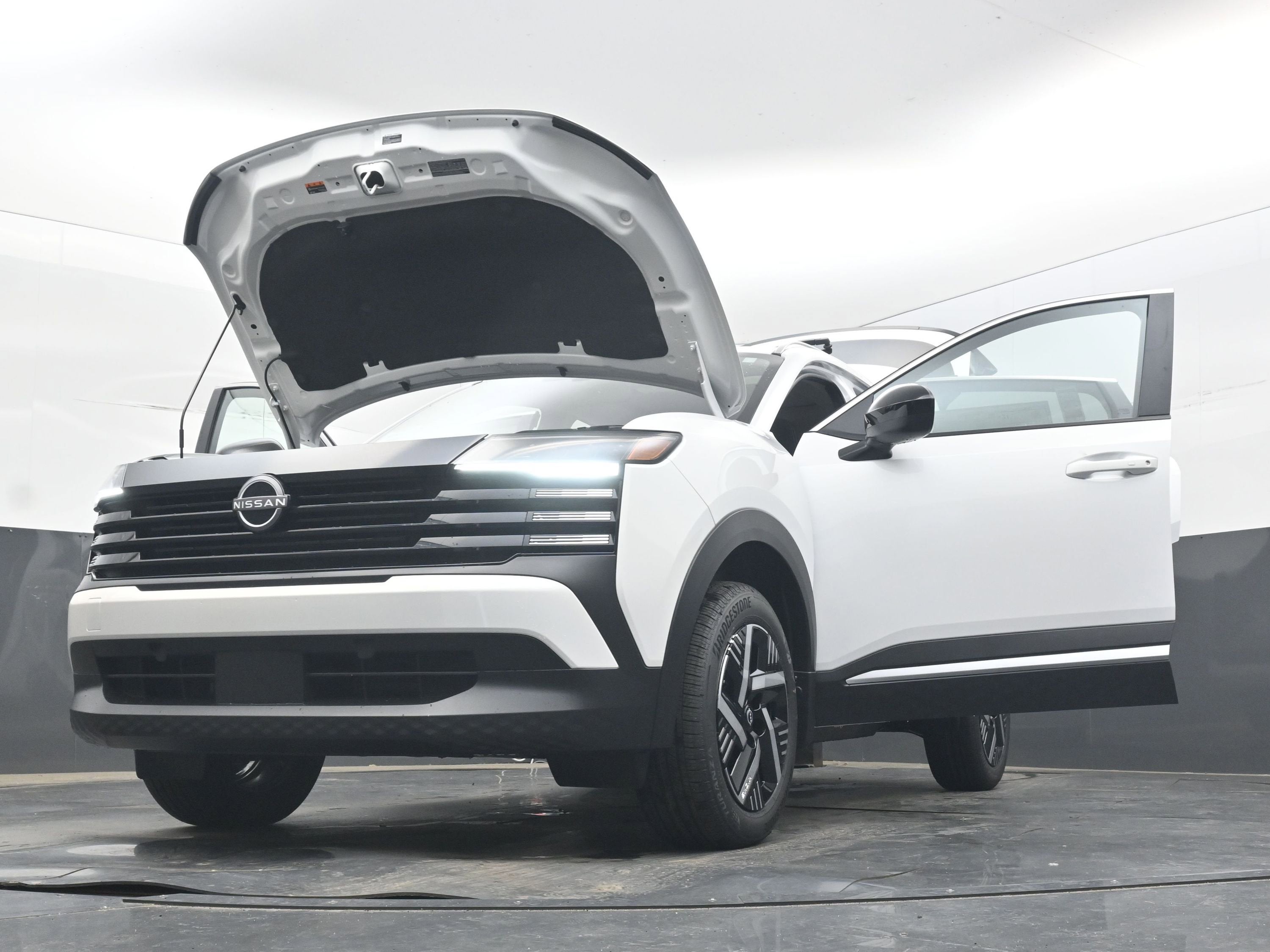 2026 Nissan KICKS SV PREMIUM