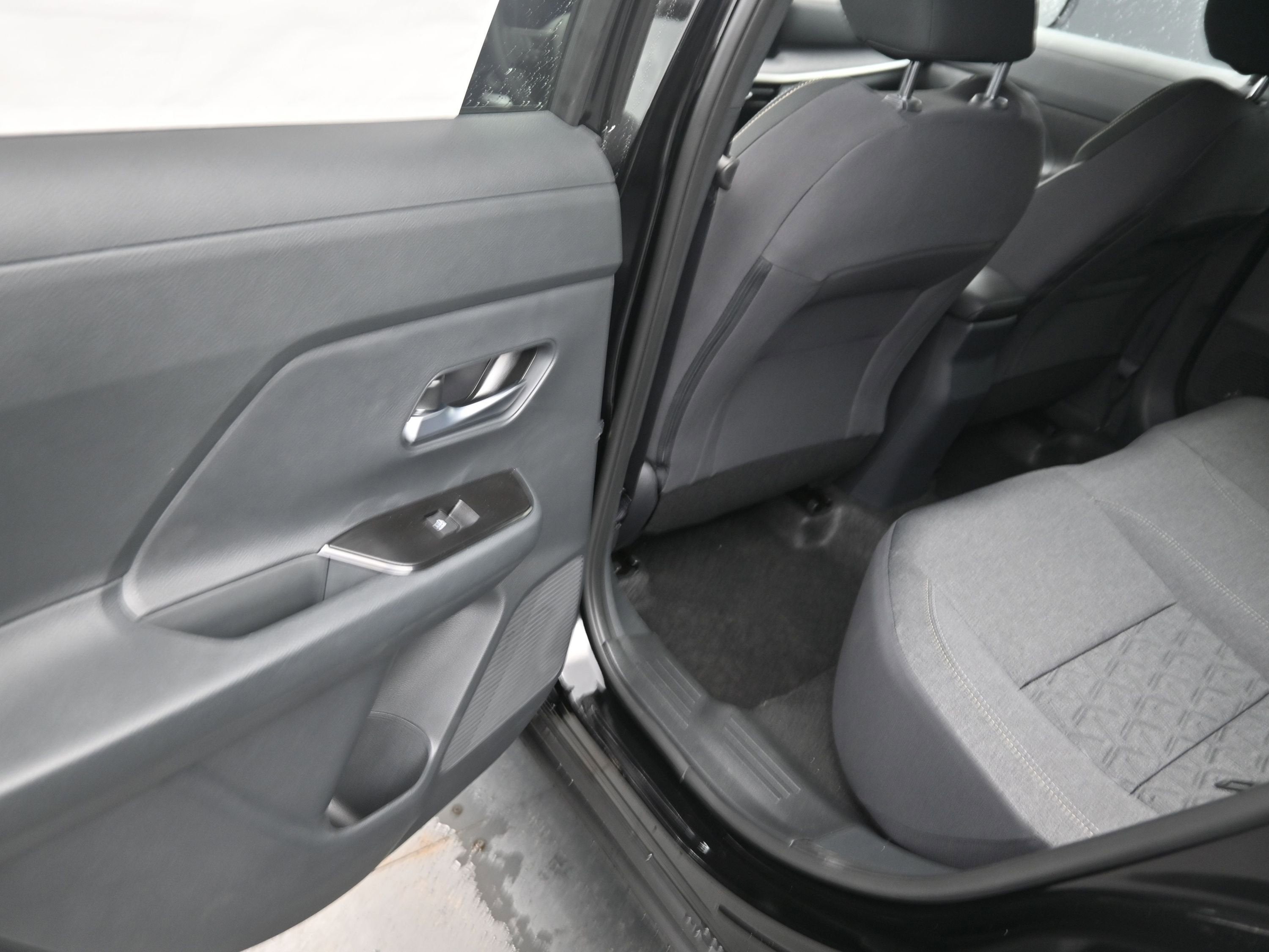 2026 Nissan KICKS SV PREMIUM