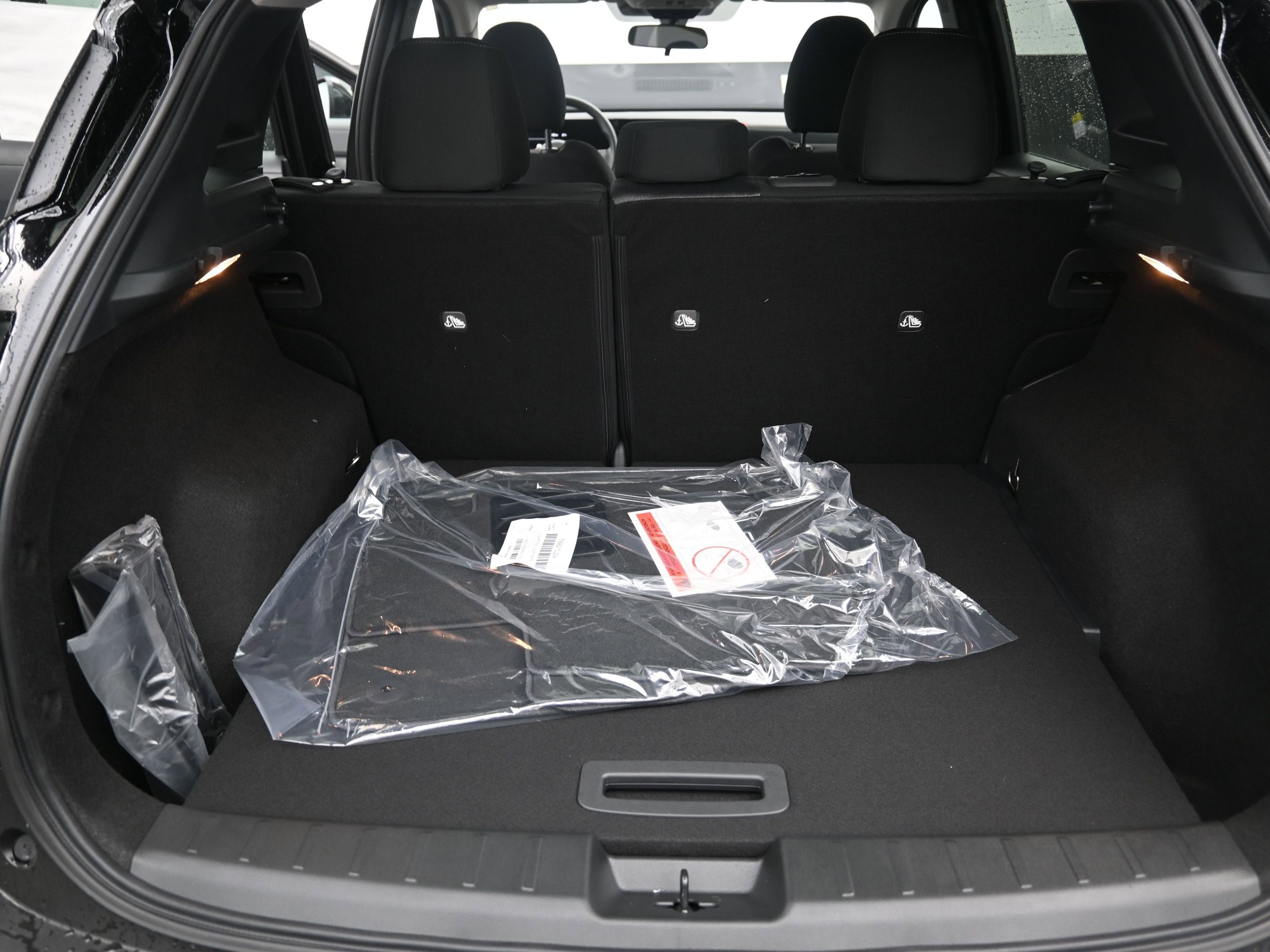 2026 Nissan KICKS SV PREMIUM