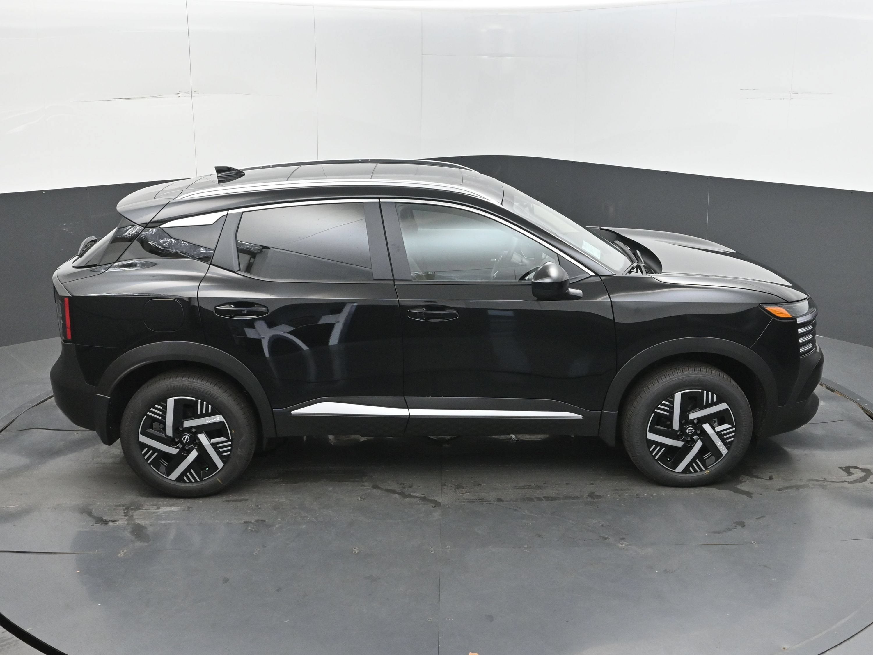 2026 Nissan KICKS SV PREMIUM