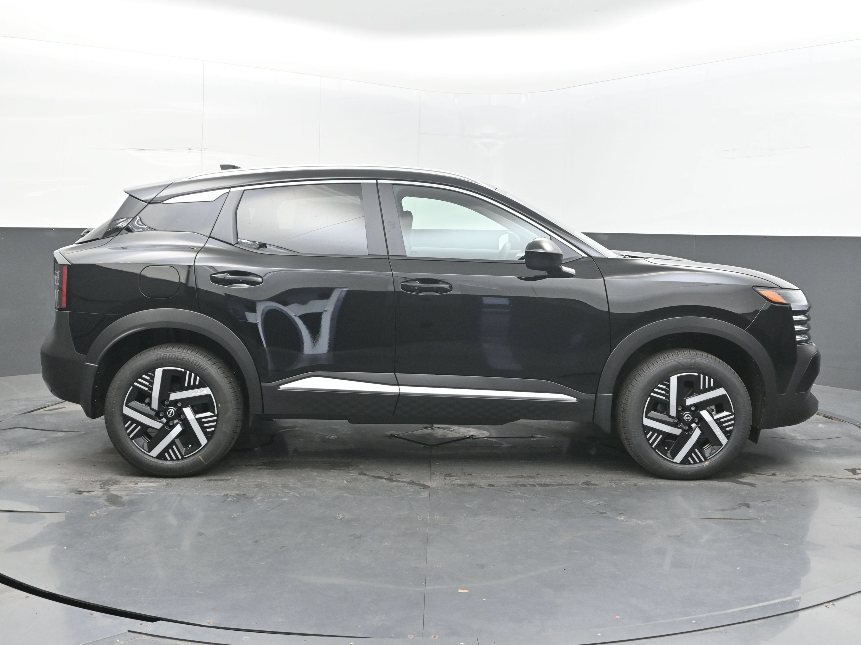 2026 Nissan KICKS SV PREMIUM